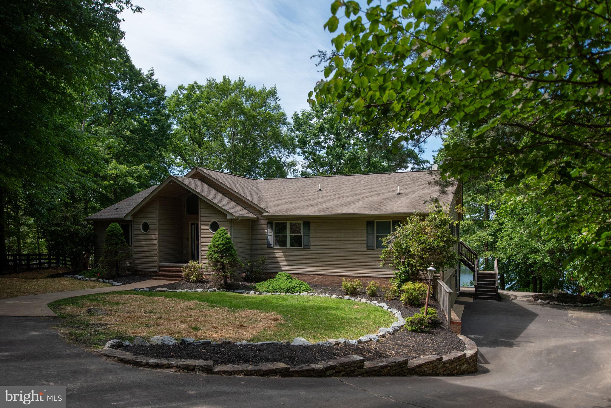 243 CAMPBELL LANE