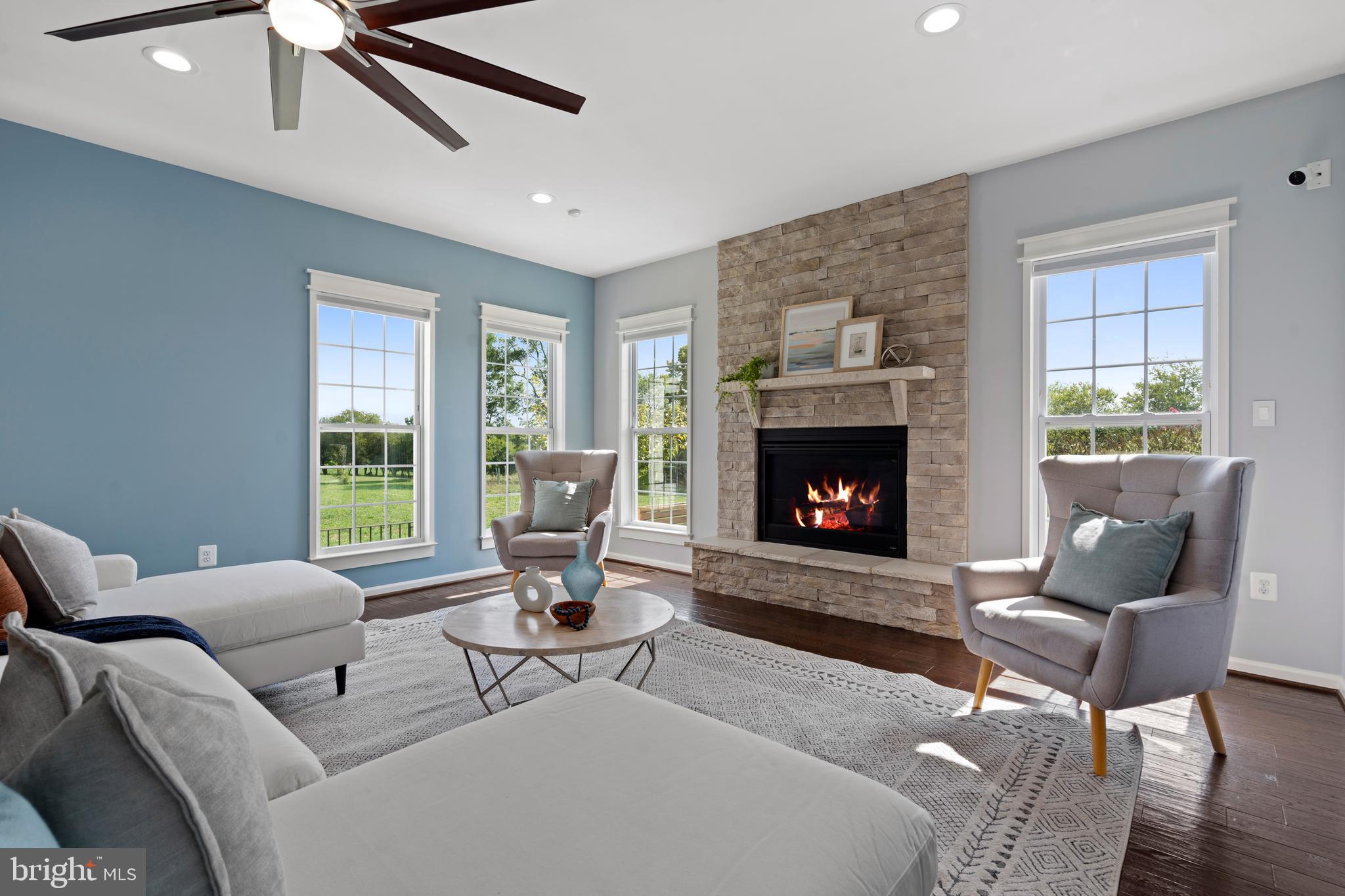 FALCONAIRE - Residential