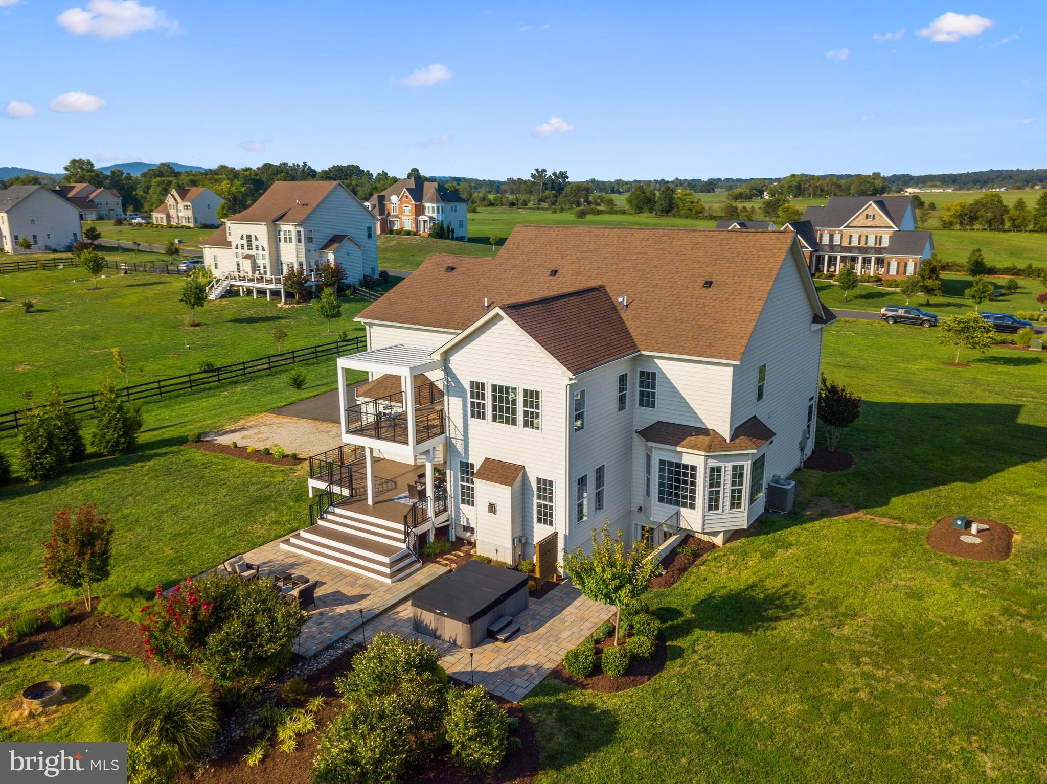 FALCONAIRE - Residential