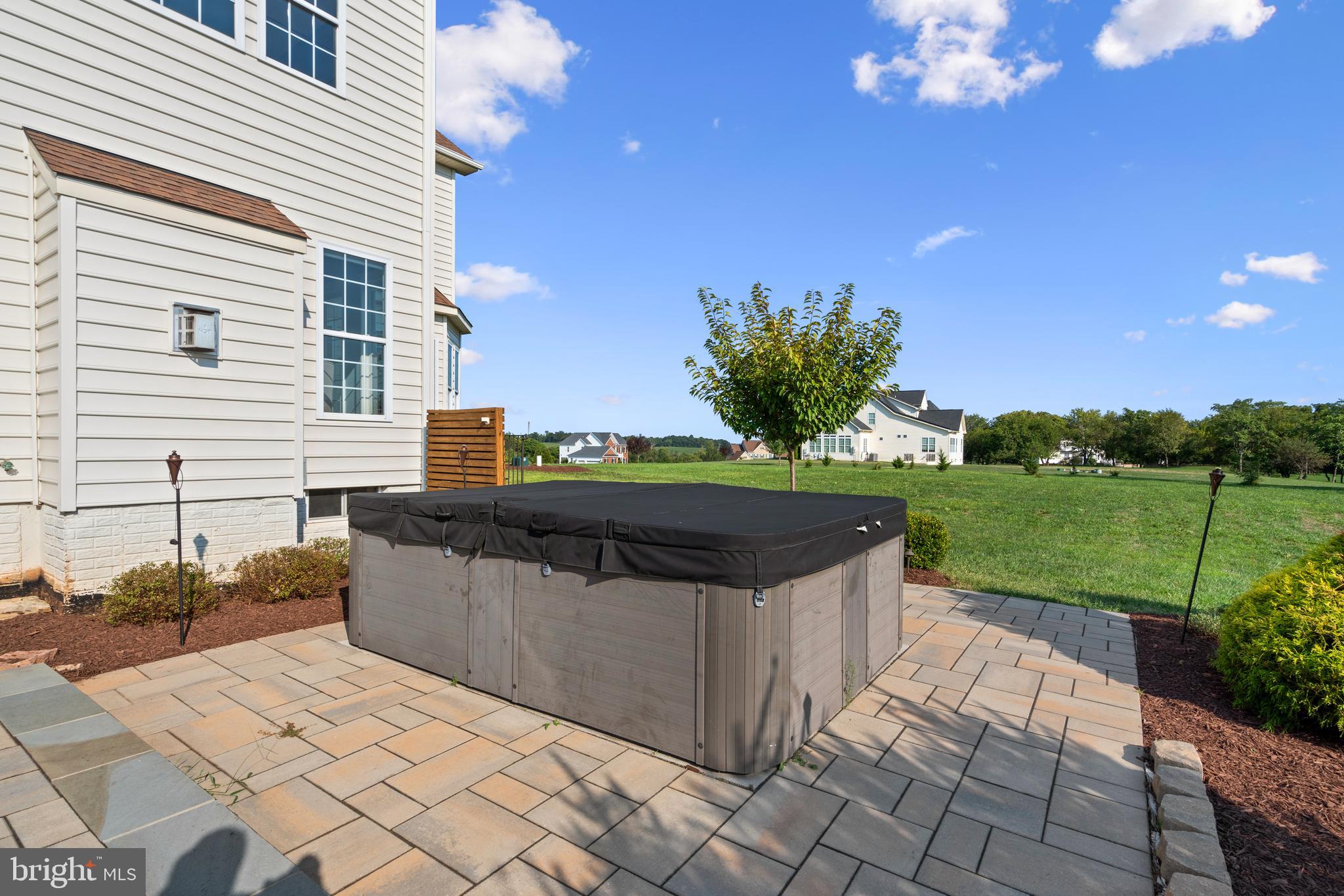 FALCONAIRE - Residential