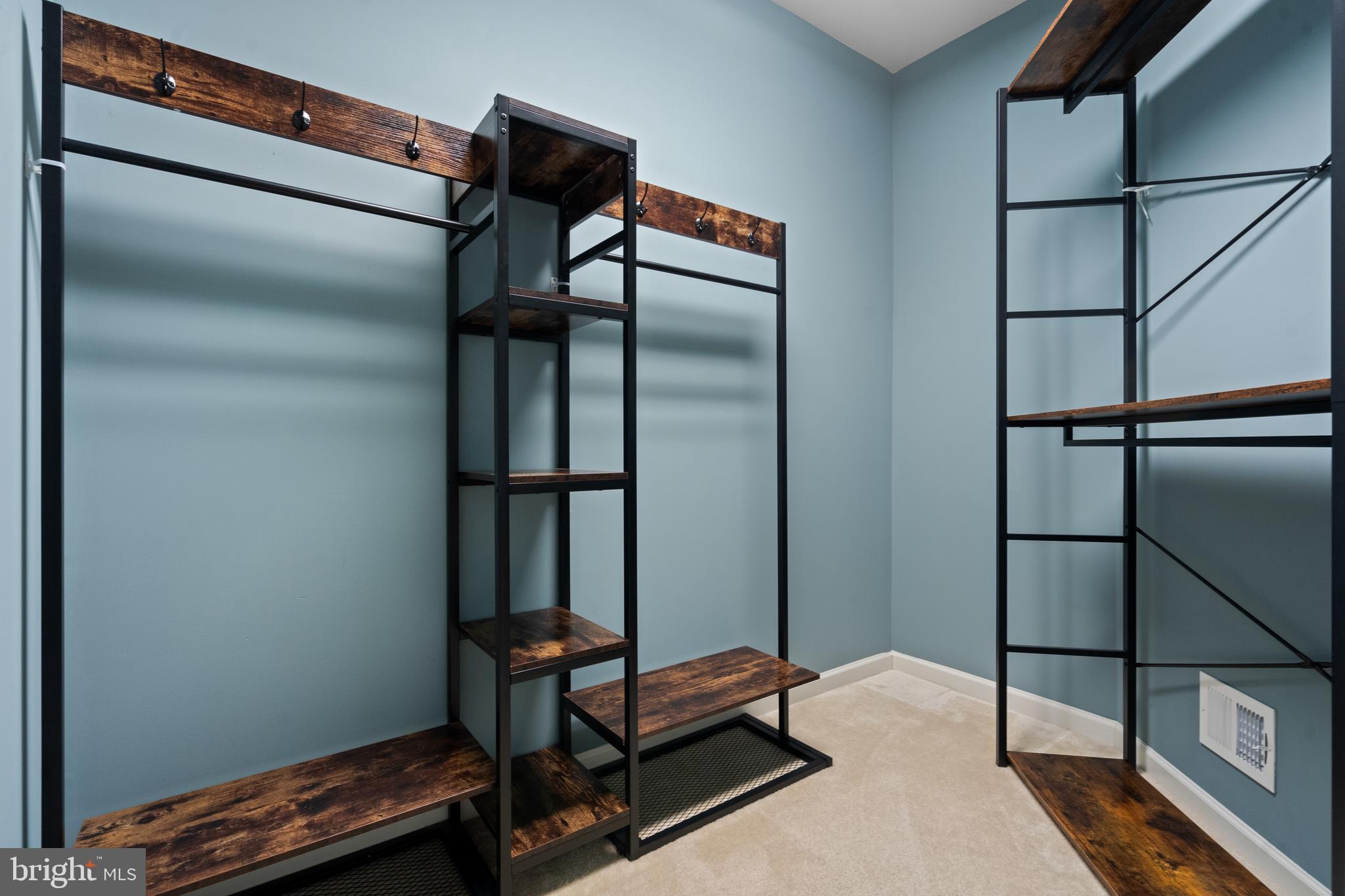 FALCONAIRE - Residential