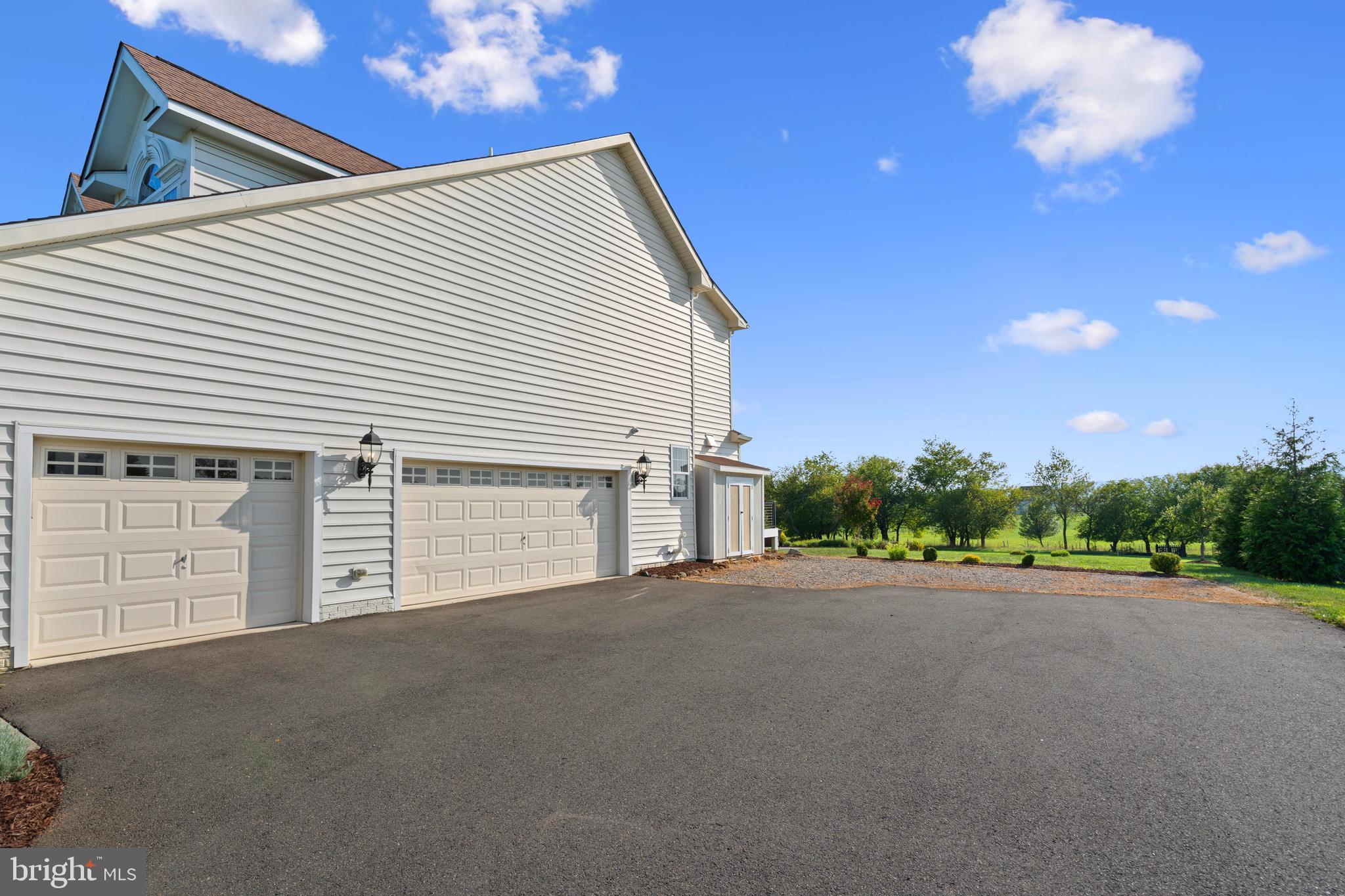 FALCONAIRE - Residential