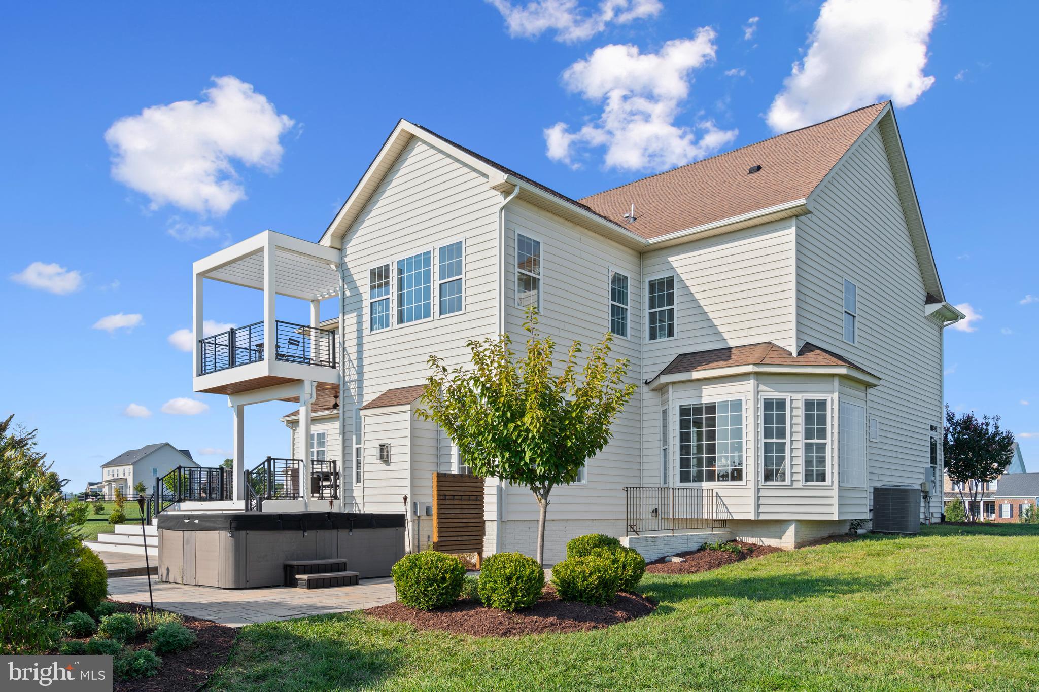 FALCONAIRE - Residential