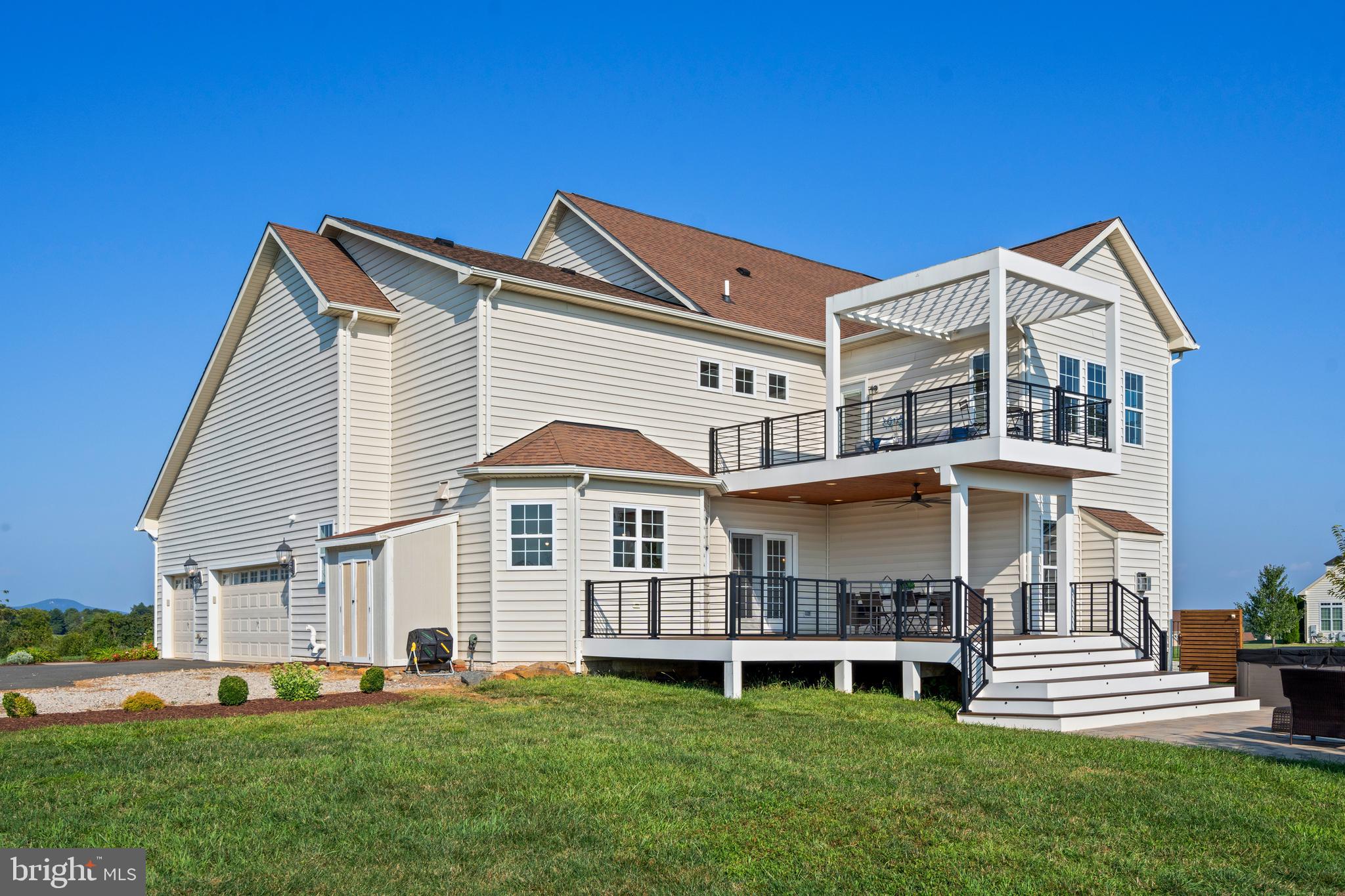 FALCONAIRE - Residential