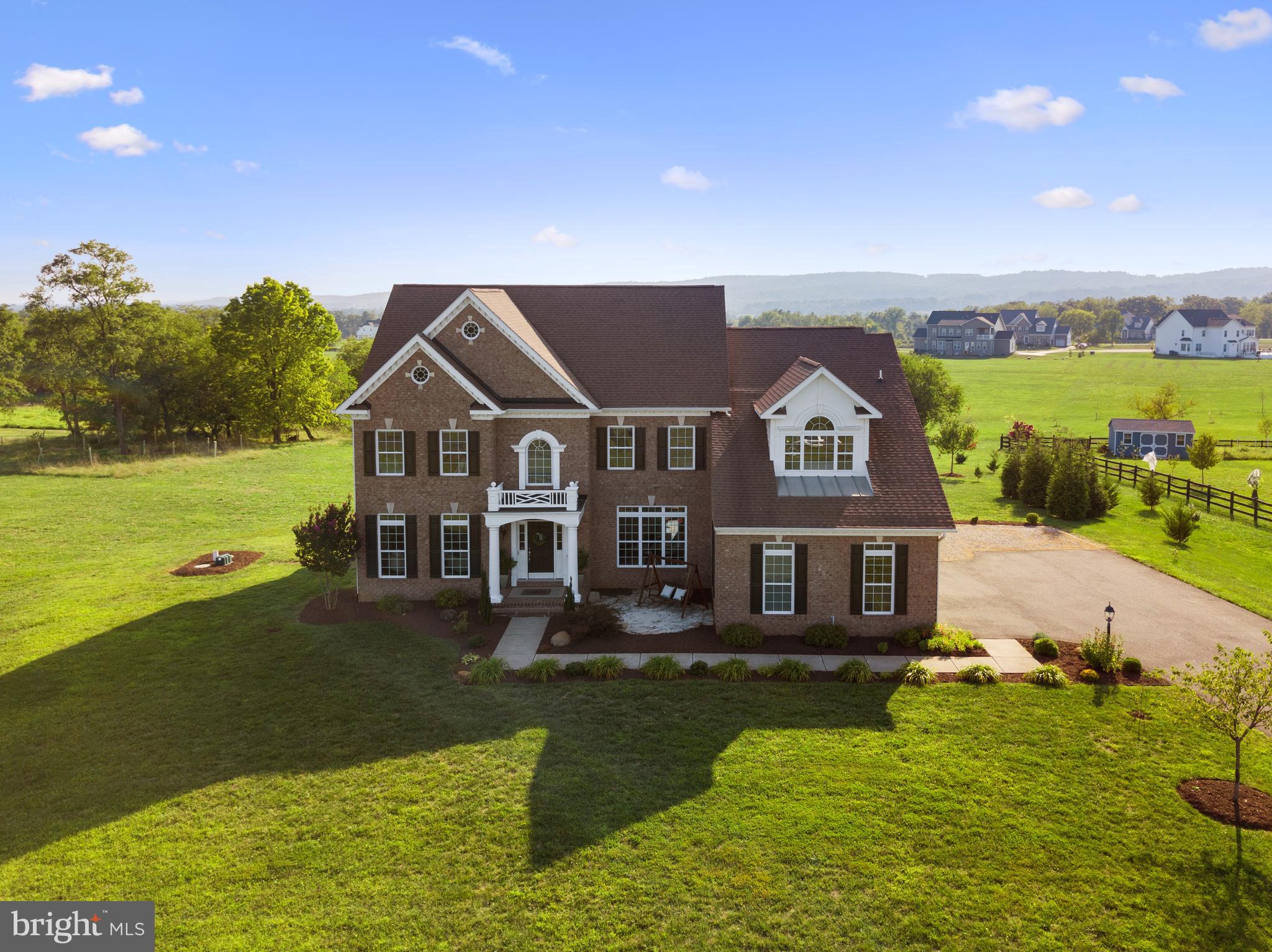 FALCONAIRE - Residential