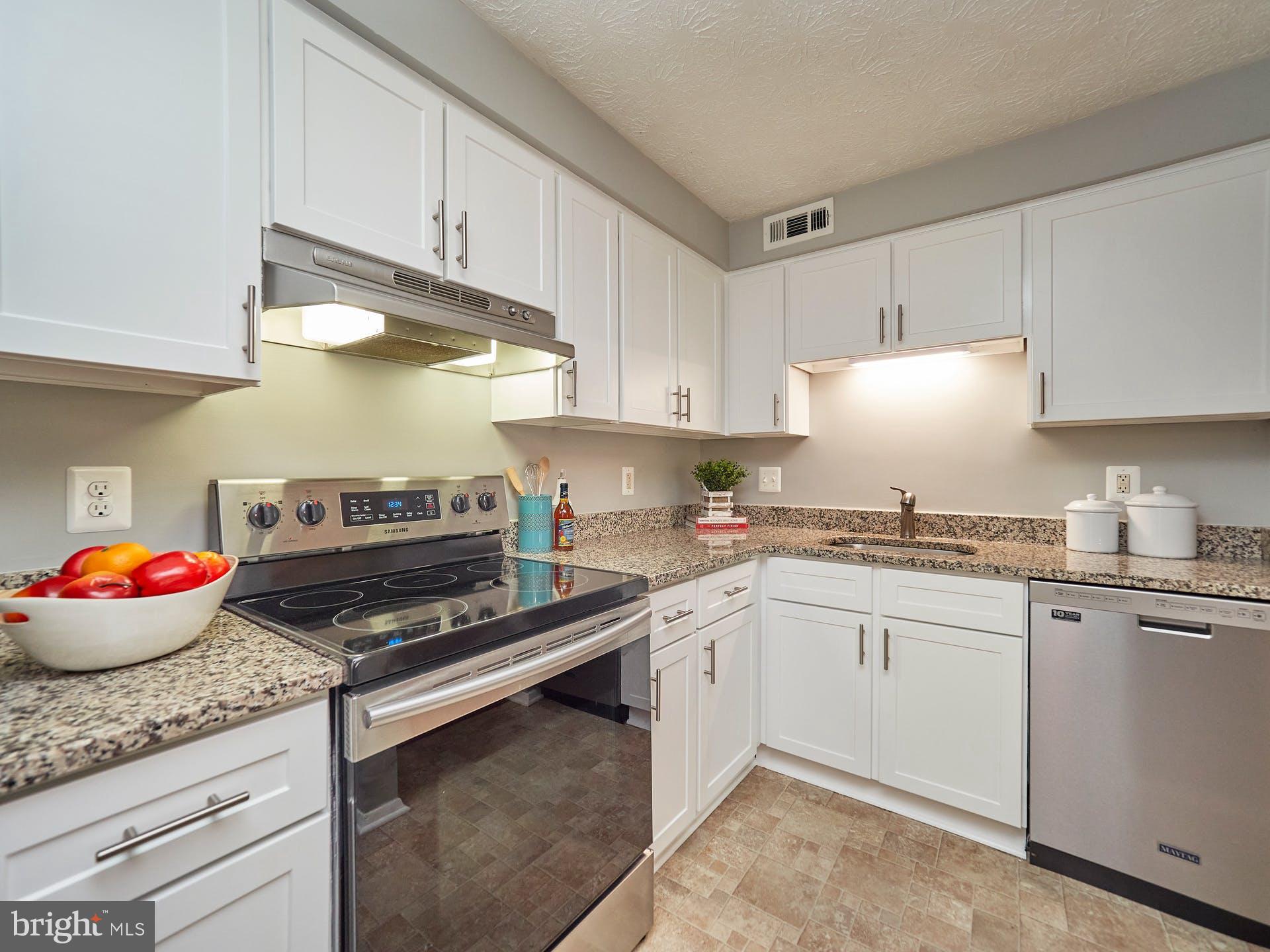 MOUNT VERNON LAKES CONDO - Residential
