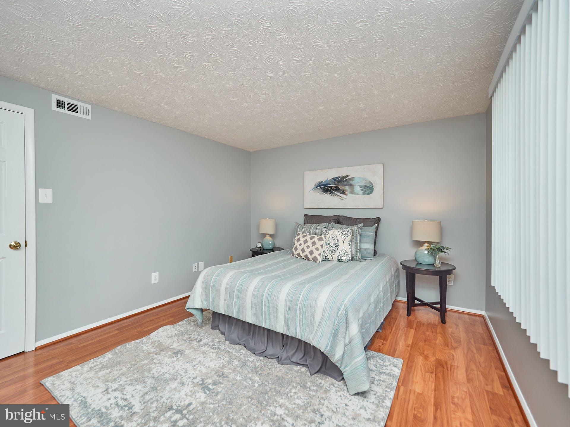 MOUNT VERNON LAKES CONDO - Residential