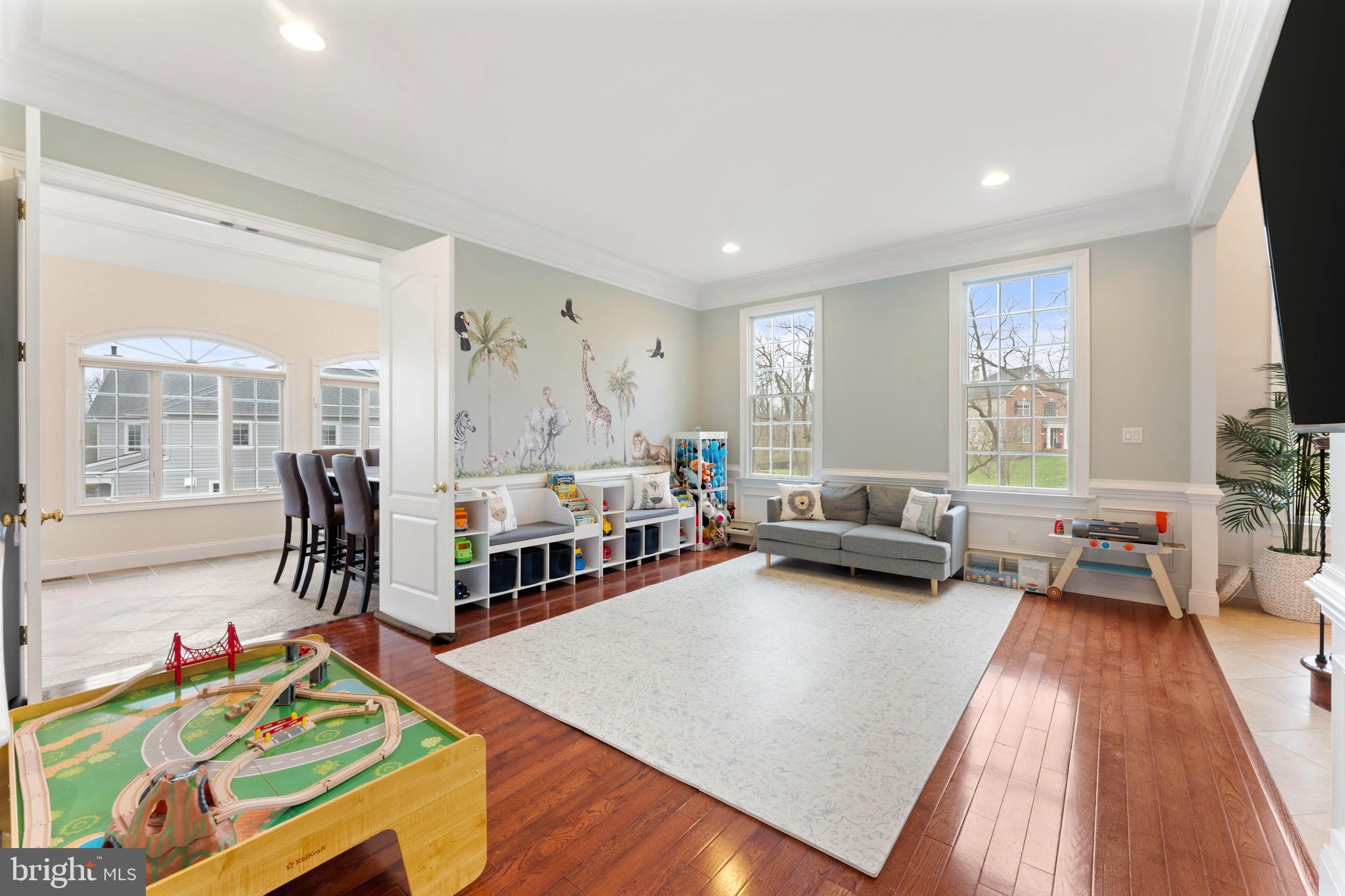 ESTATES AT HILLTOWN - Residential