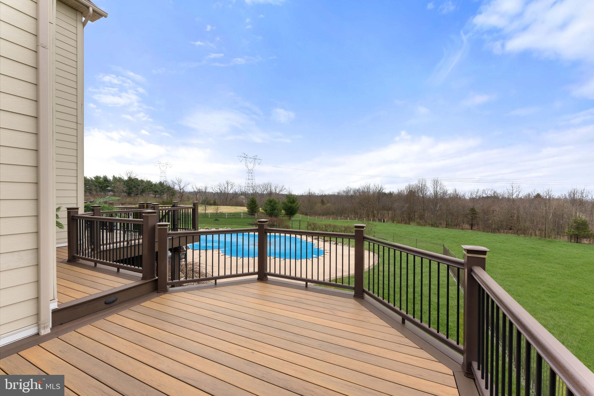 ESTATES AT HILLTOWN - Residential