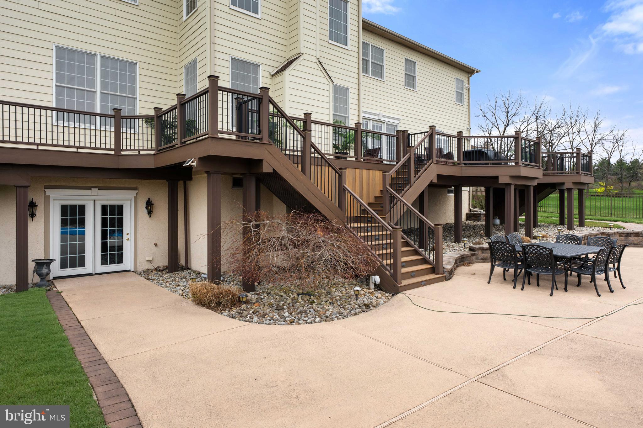 ESTATES AT HILLTOWN - Residential