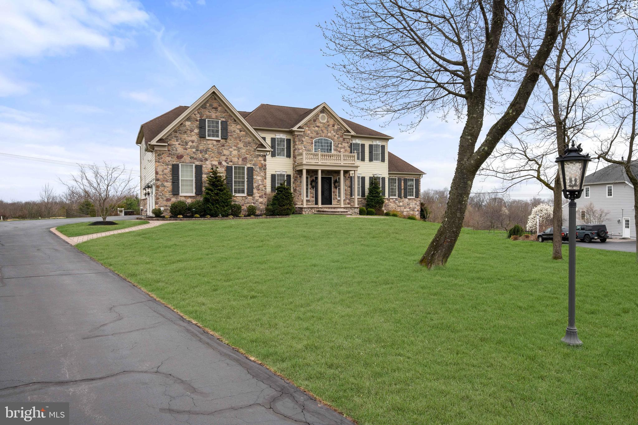 ESTATES AT HILLTOWN - Residential