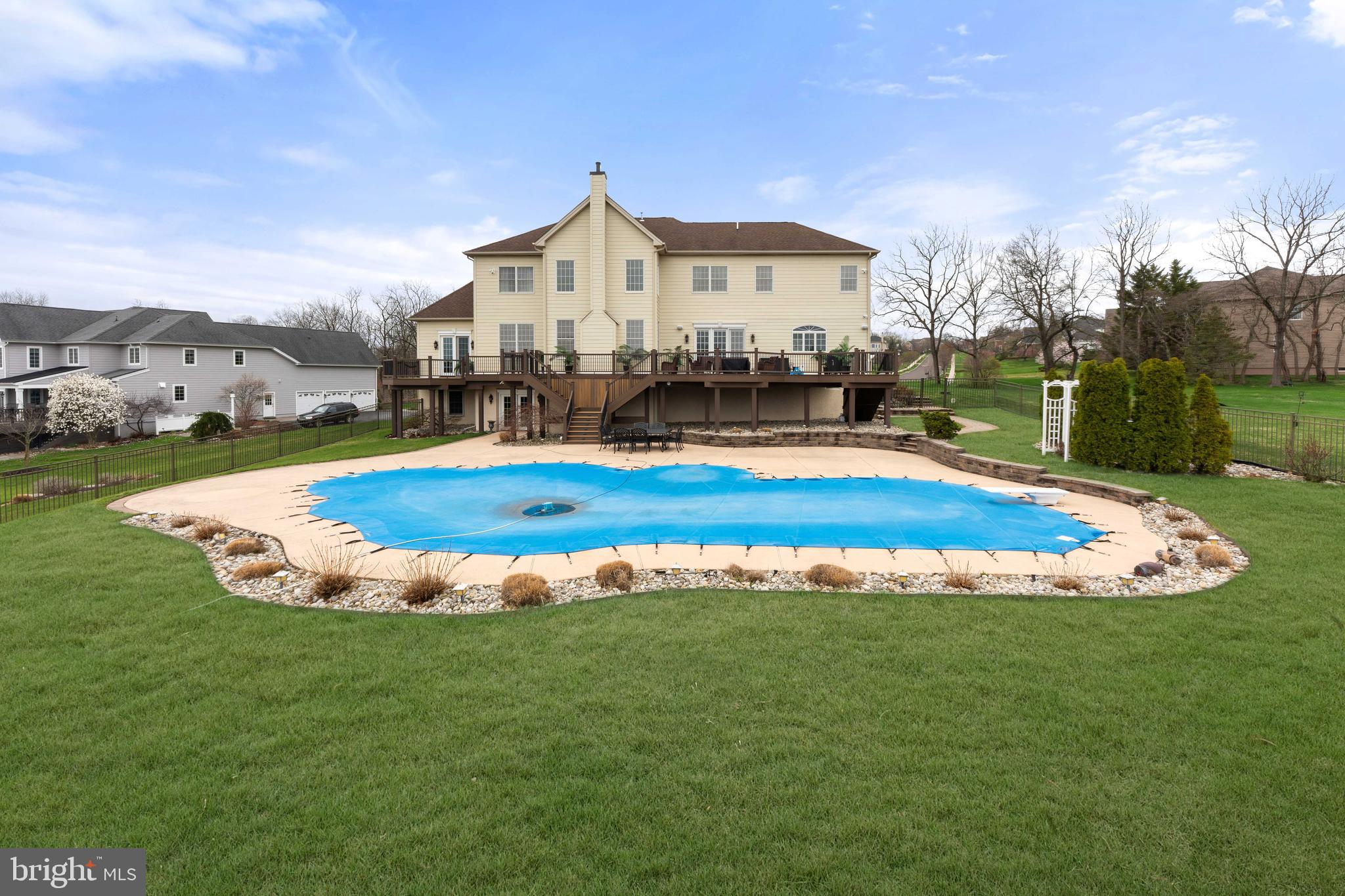 ESTATES AT HILLTOWN - Residential