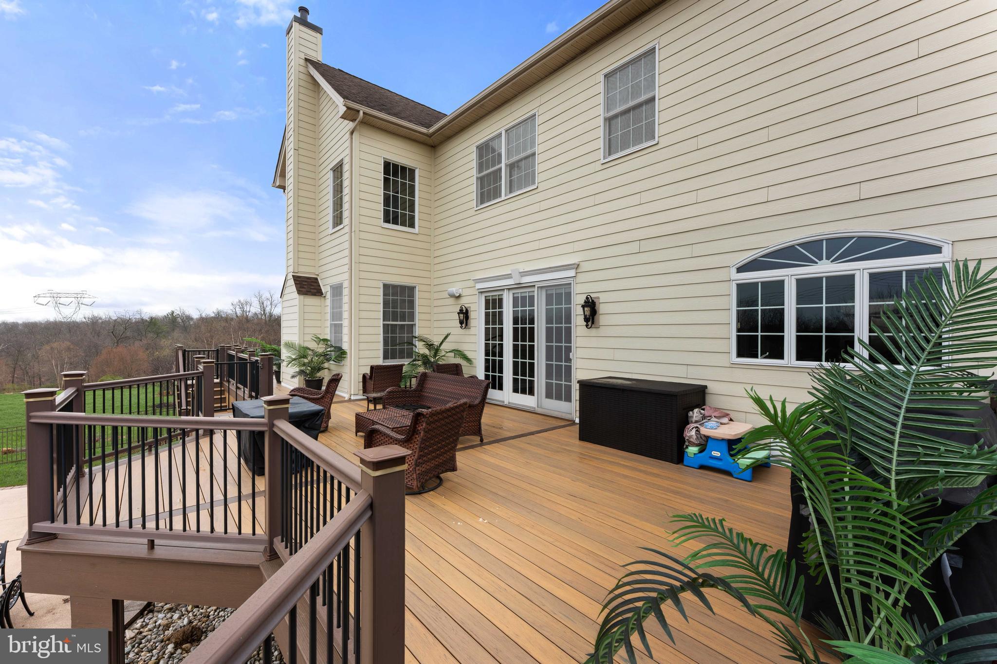 ESTATES AT HILLTOWN - Residential