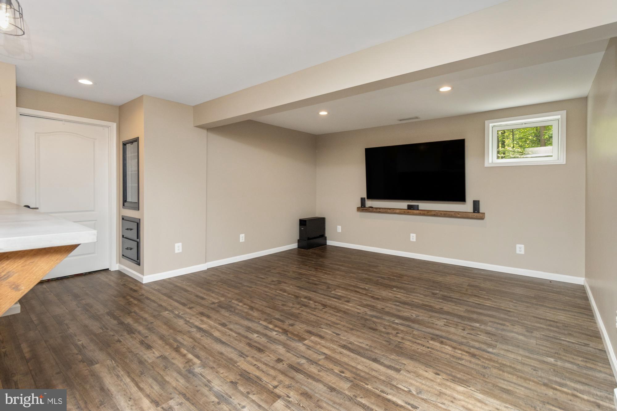 WOODCREST - Residential