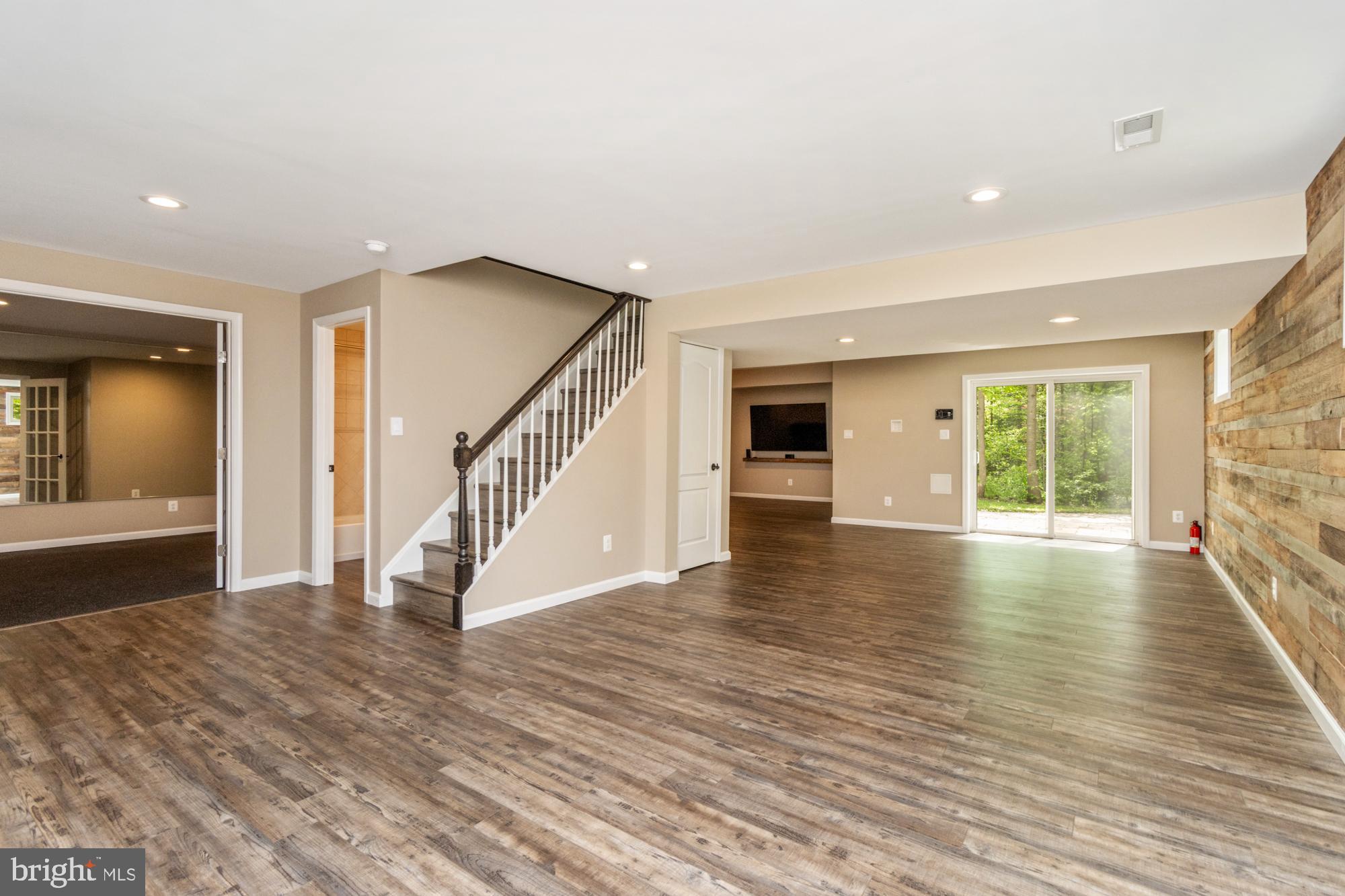 WOODCREST - Residential