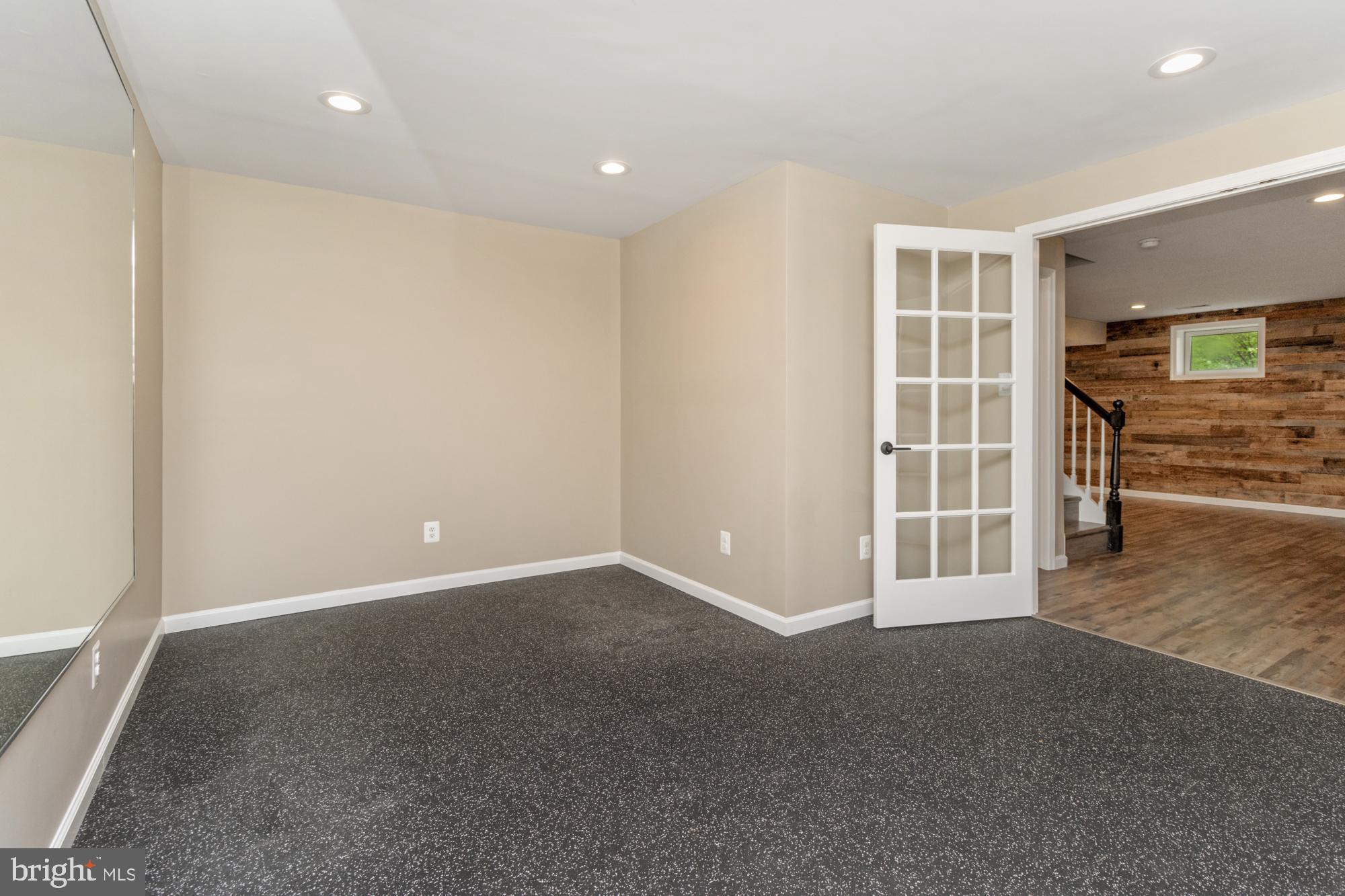 WOODCREST - Residential
