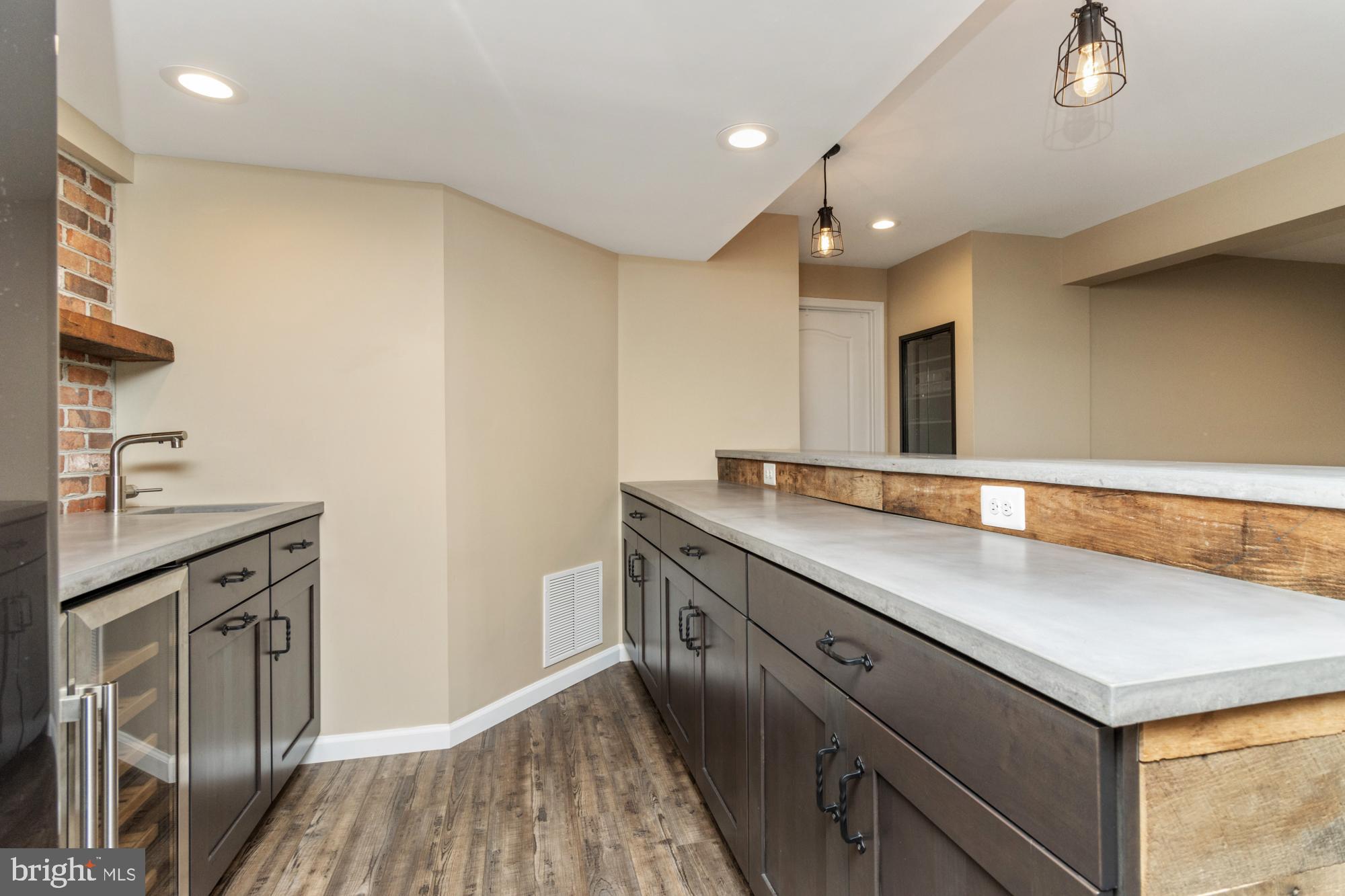 WOODCREST - Residential