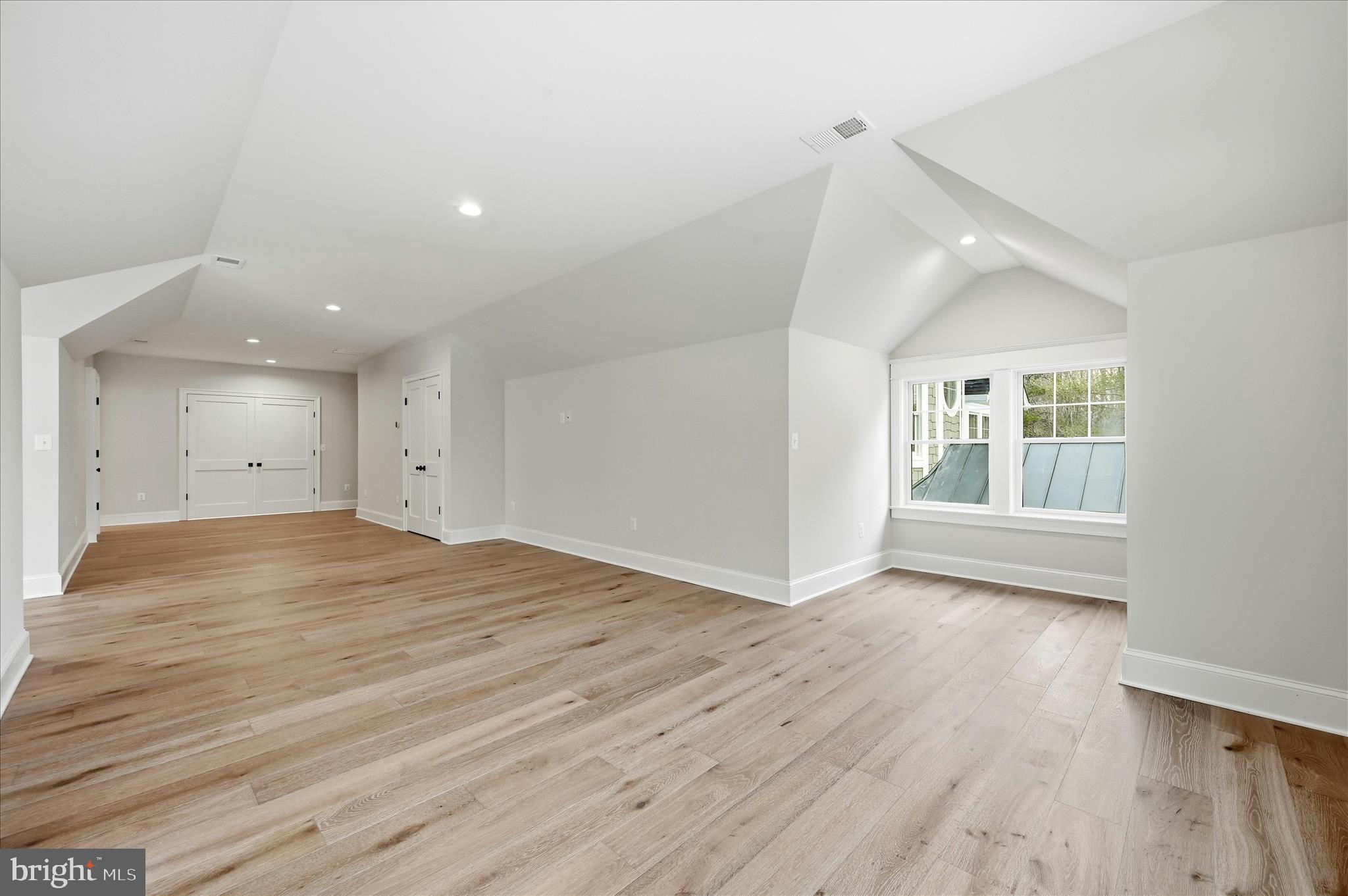 RED HILL - Residential