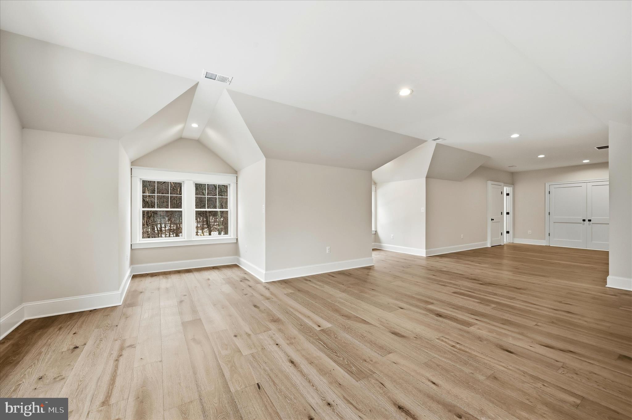 RED HILL - Residential