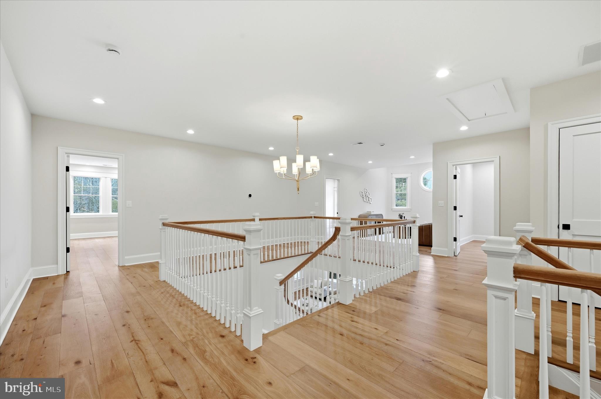 RED HILL - Residential