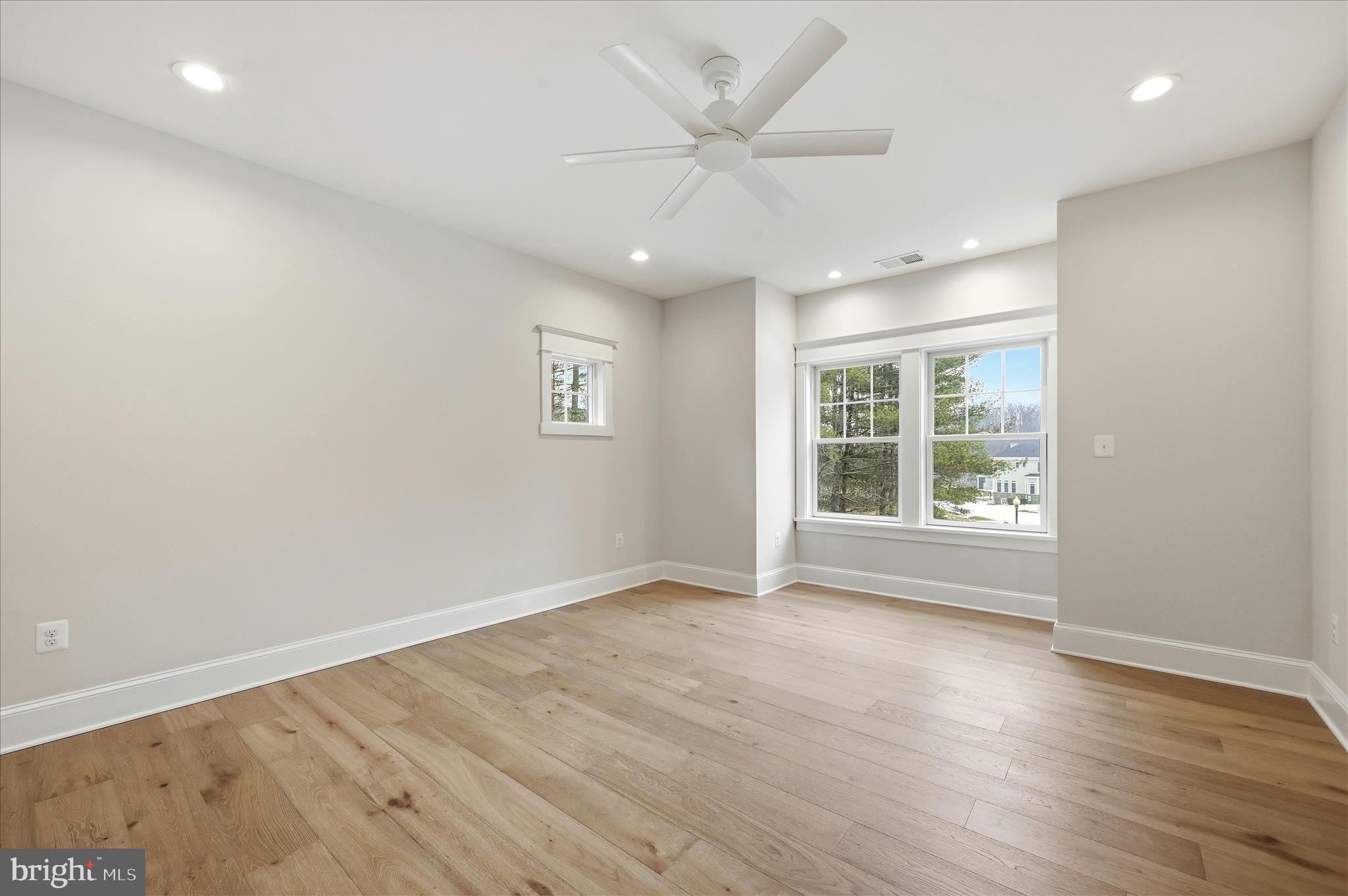 RED HILL - Residential