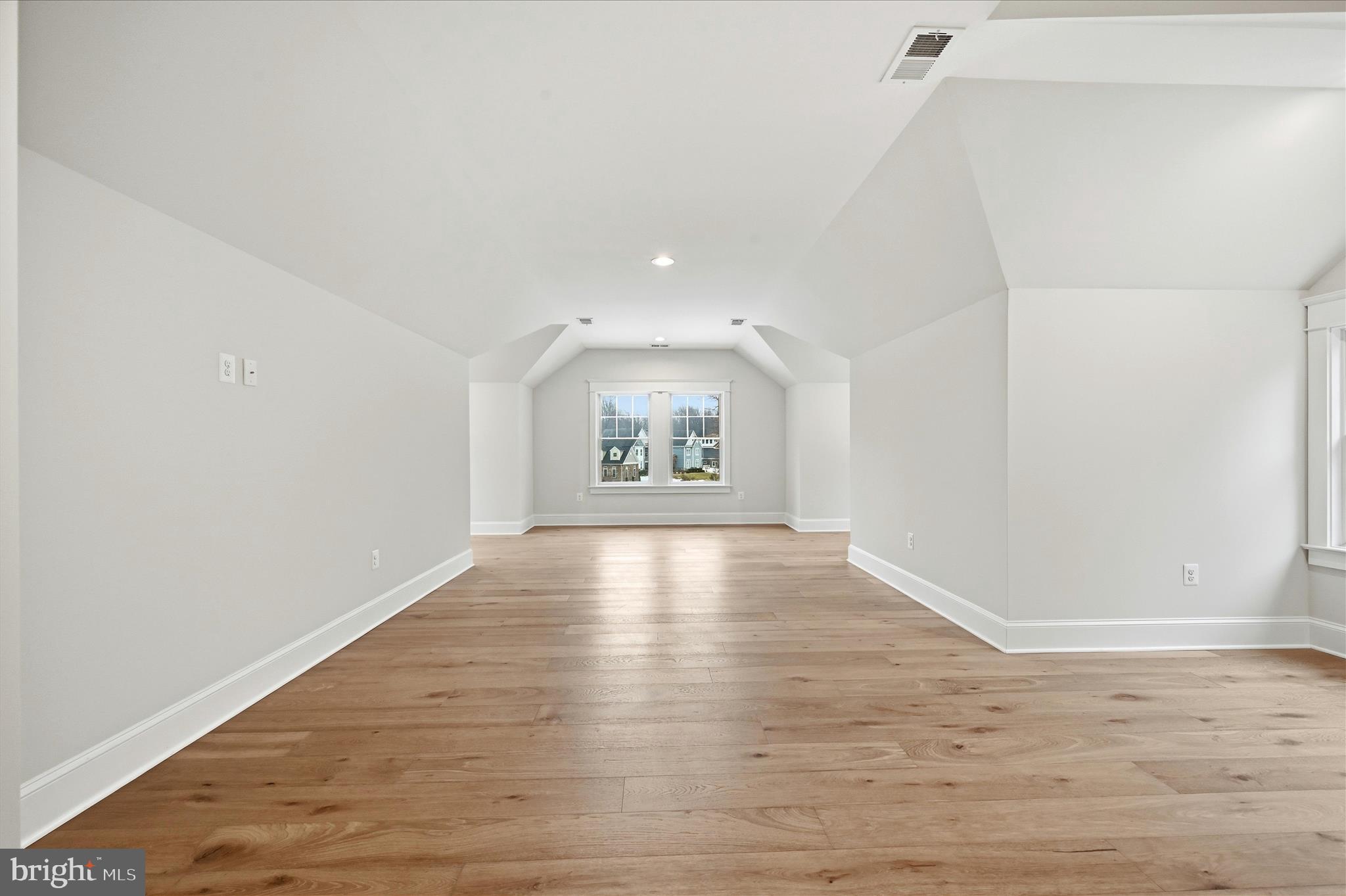 RED HILL - Residential