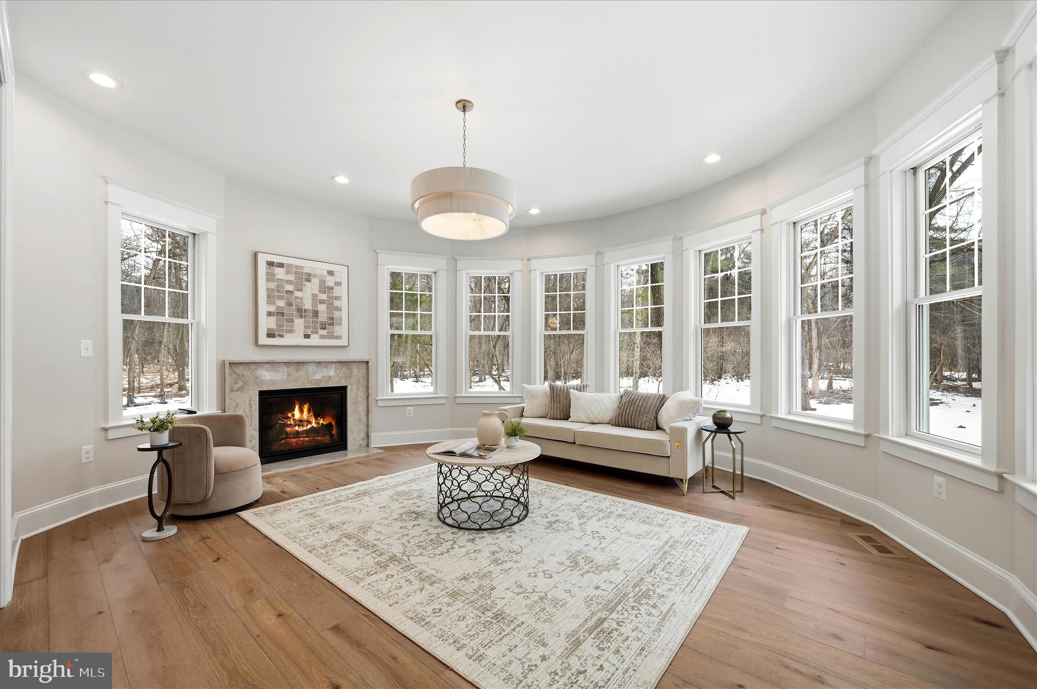 RED HILL - Residential