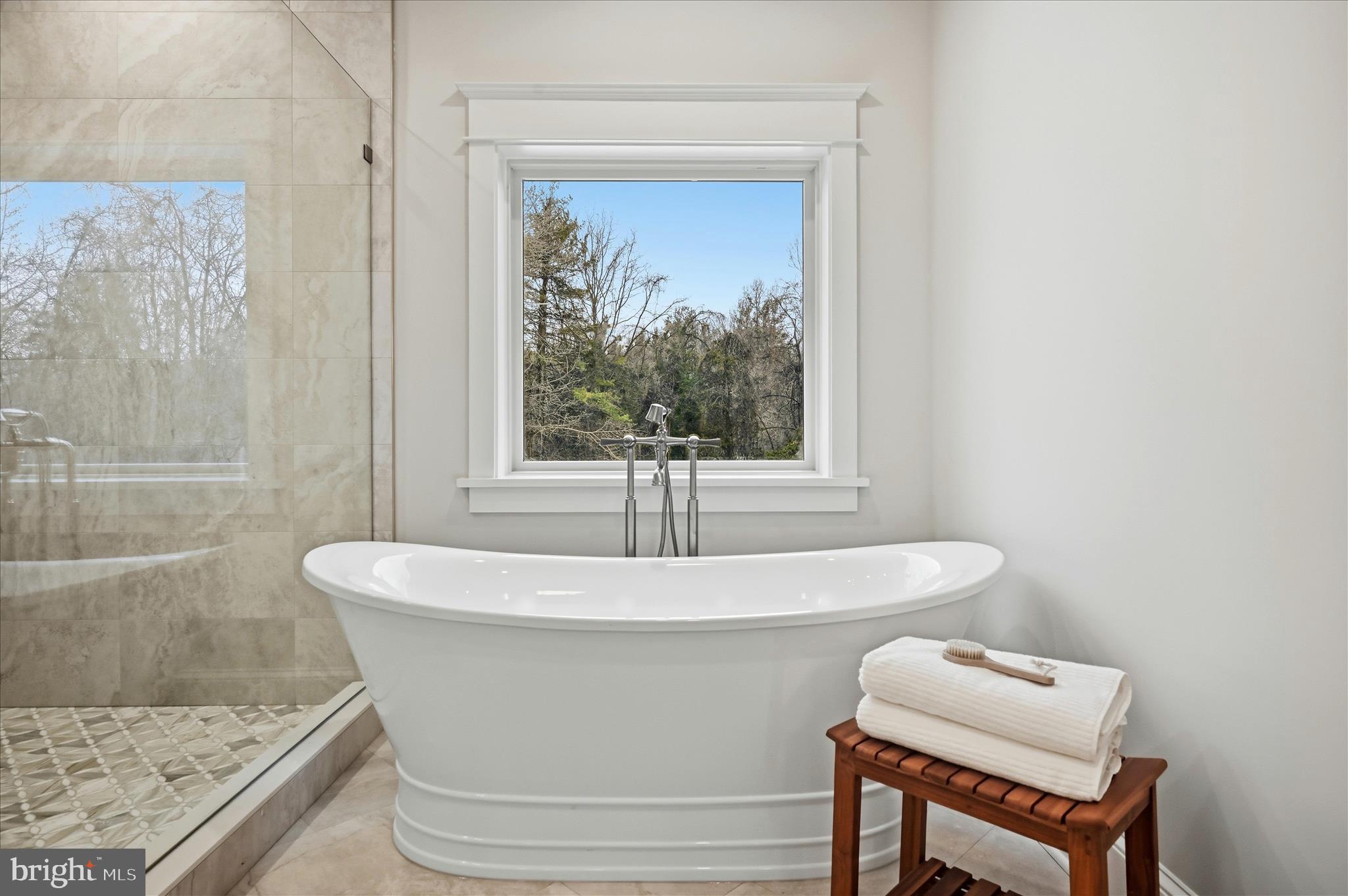 RED HILL - Residential