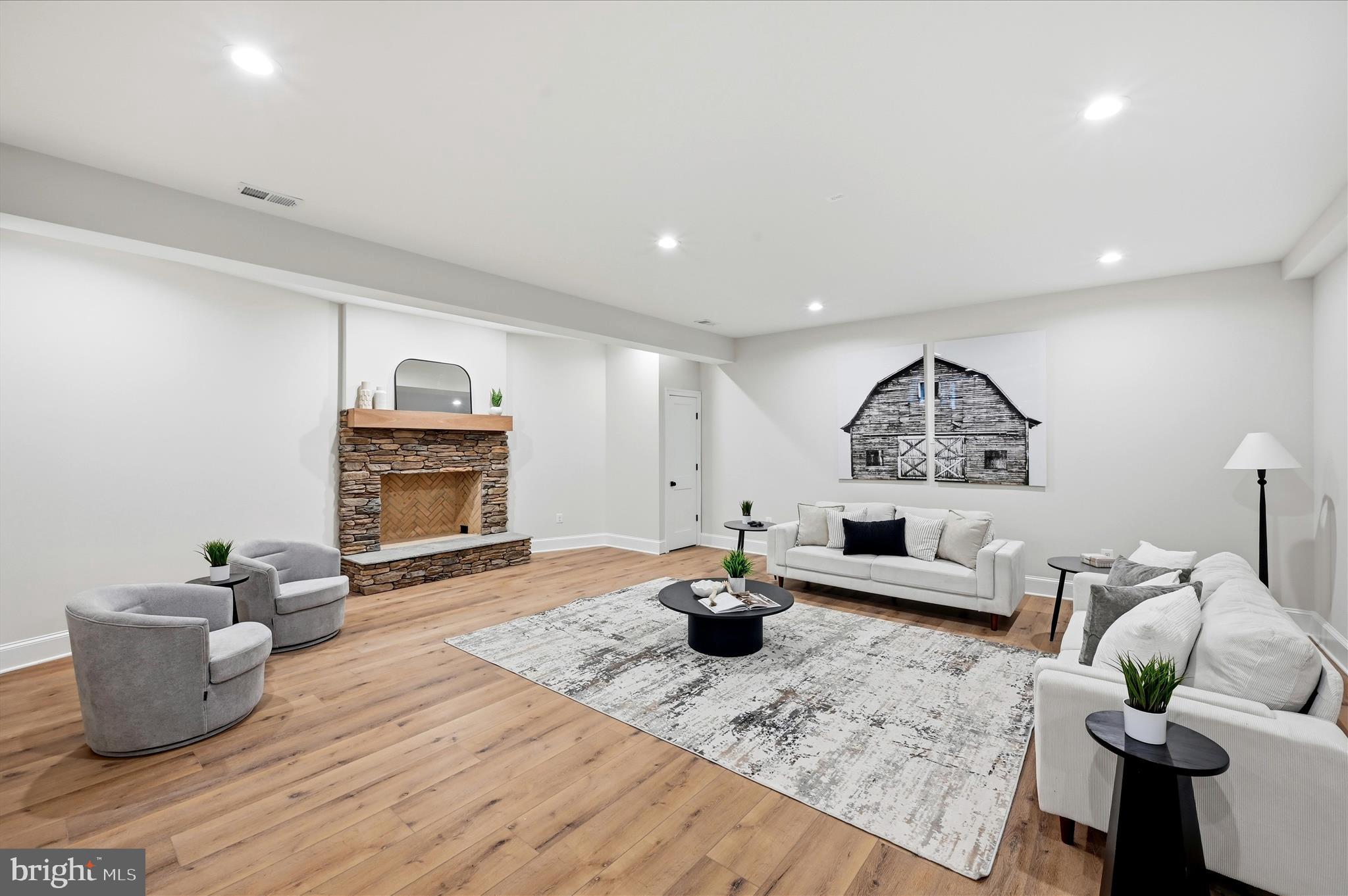 RED HILL - Residential