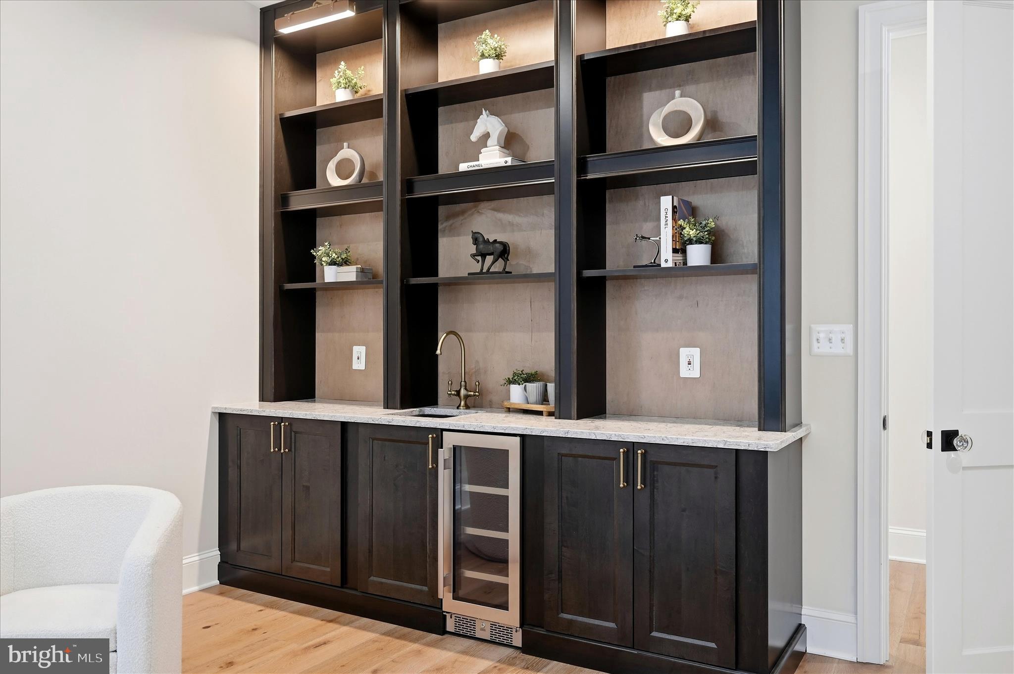 RED HILL - Residential