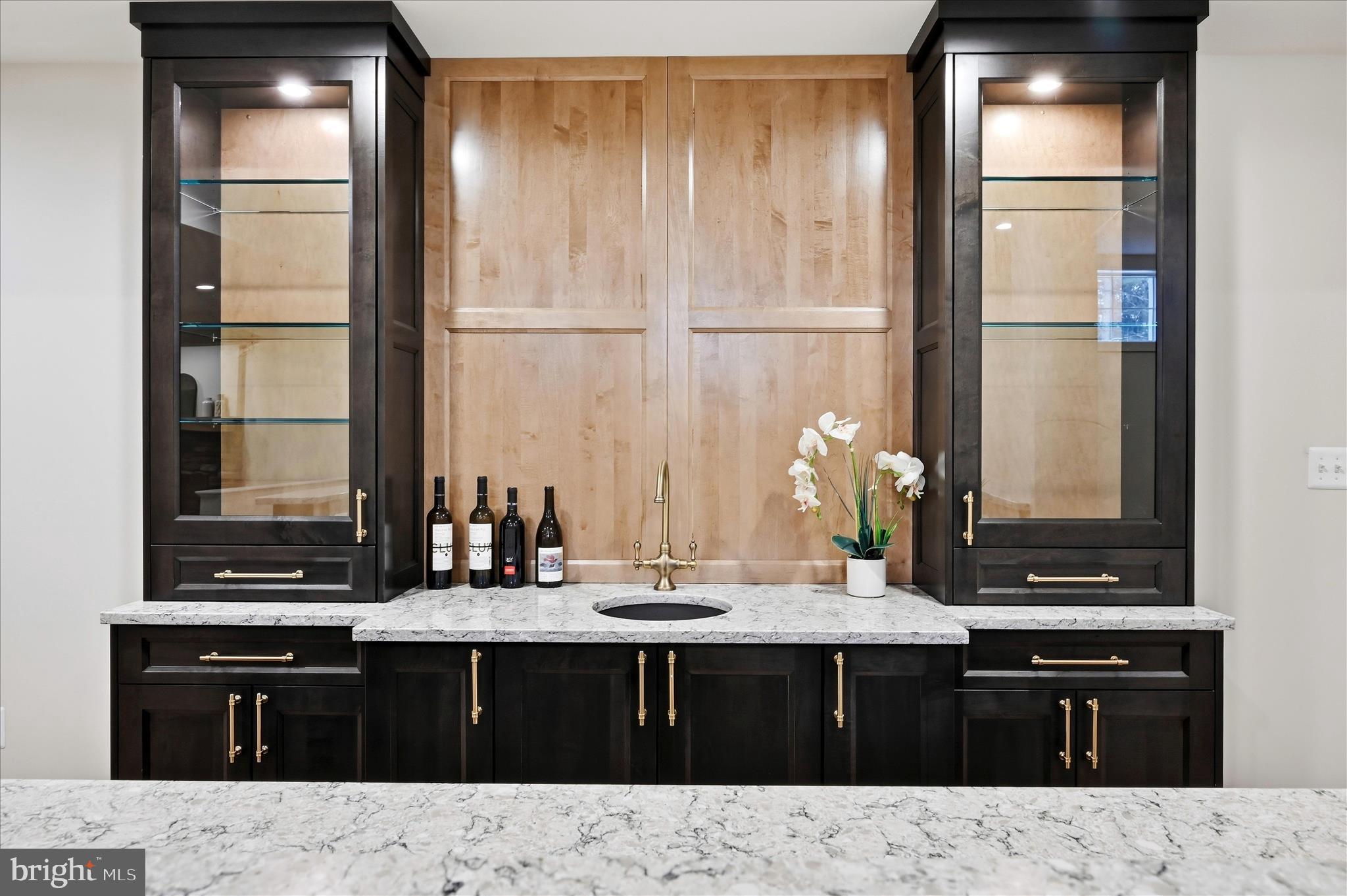 RED HILL - Residential