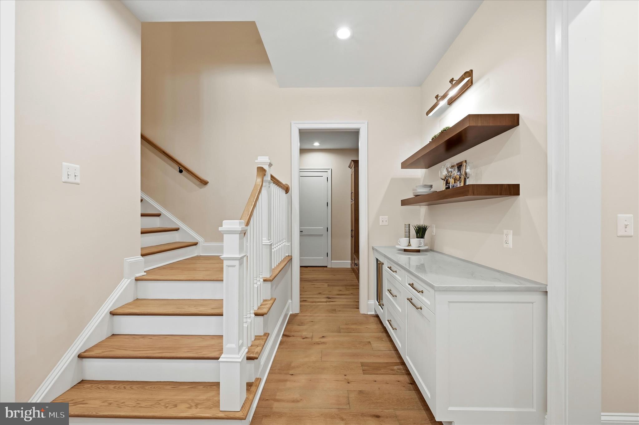 RED HILL - Residential