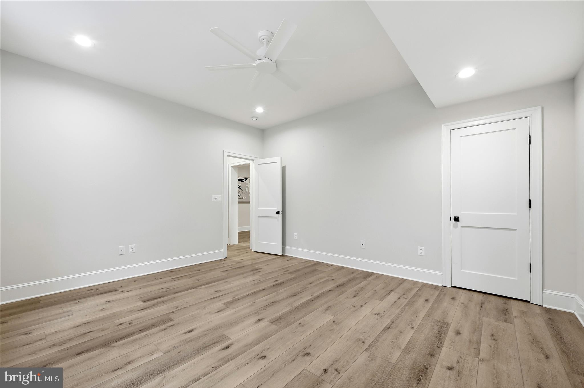 RED HILL - Residential