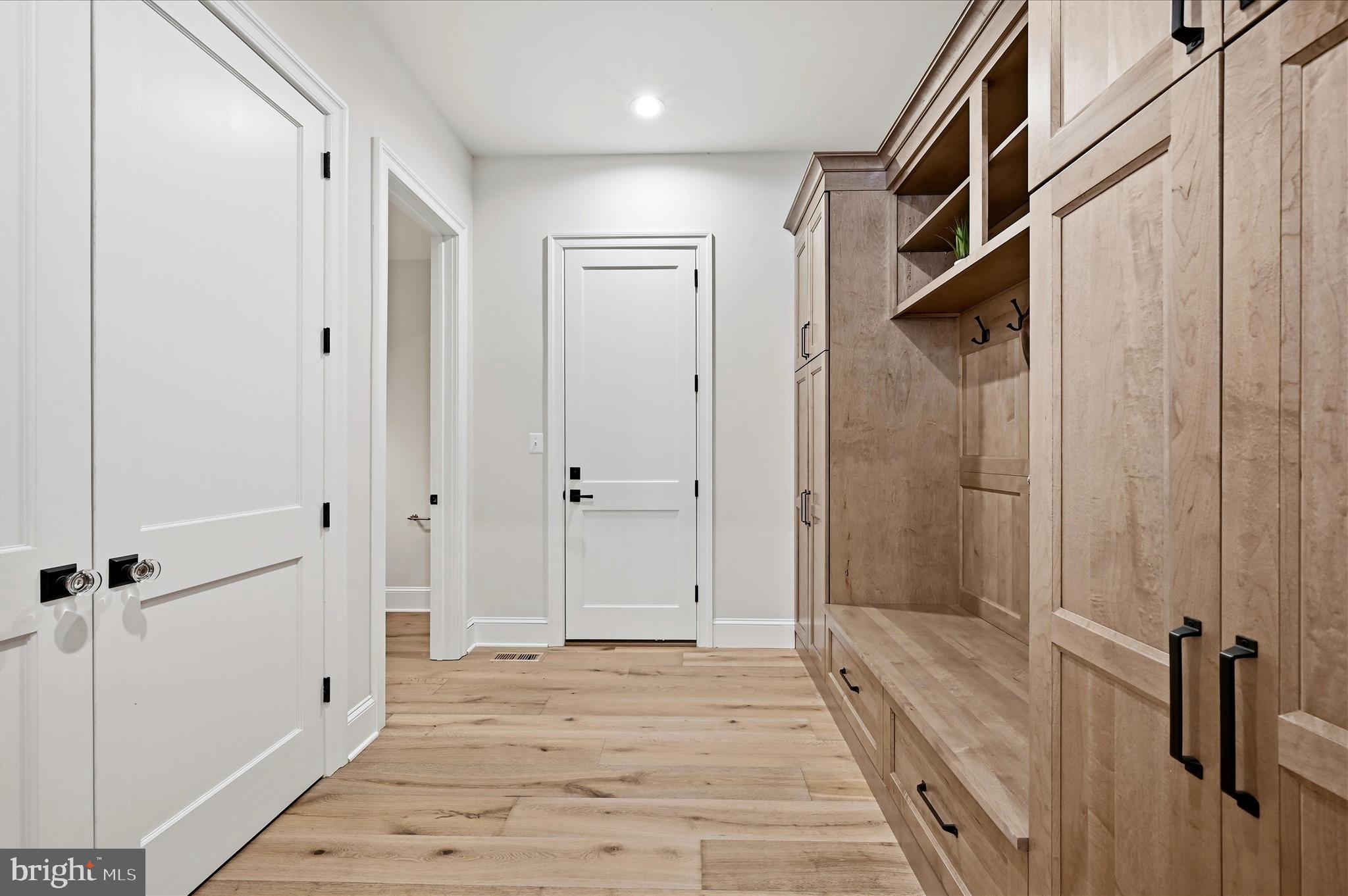 RED HILL - Residential