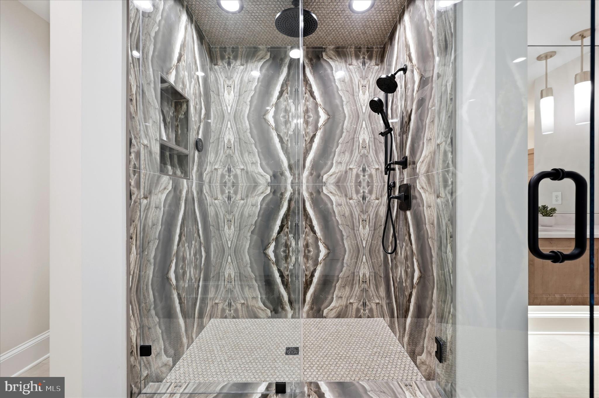 RED HILL - Residential