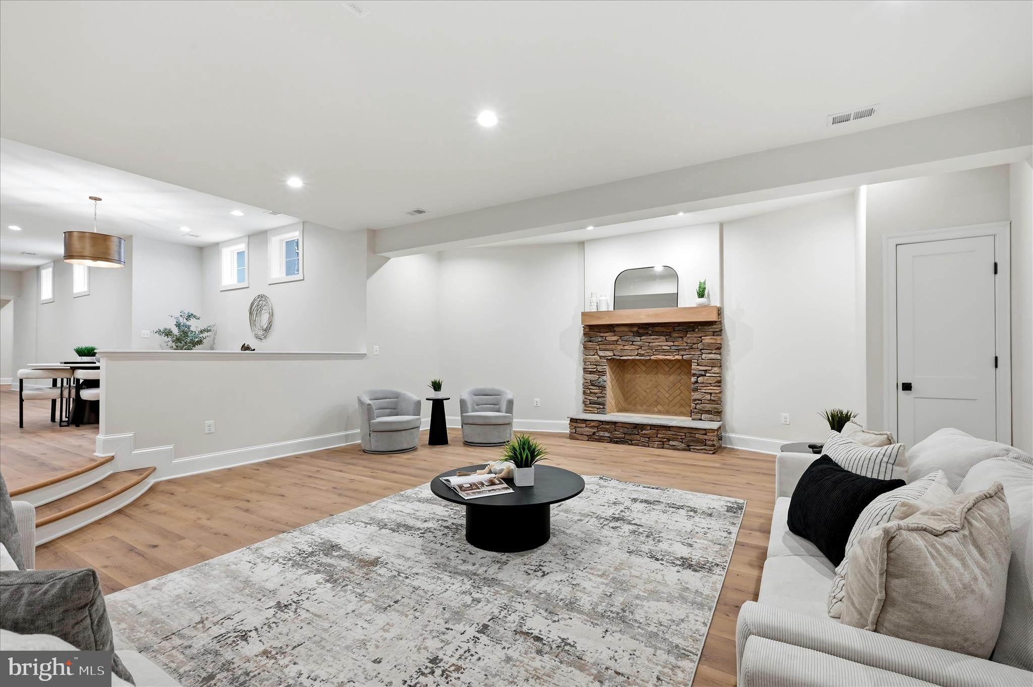 RED HILL - Residential