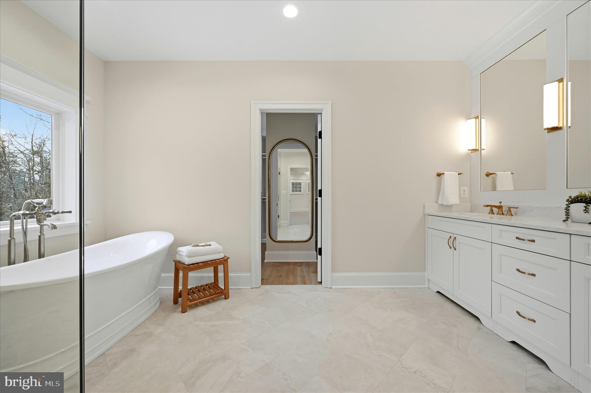 RED HILL - Residential