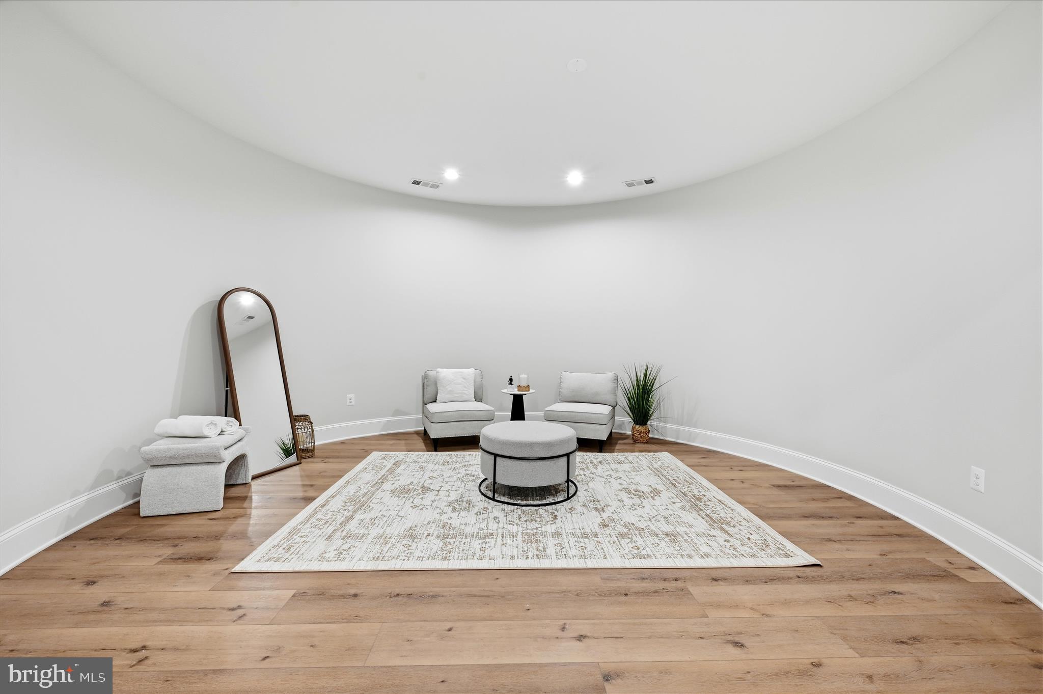 RED HILL - Residential