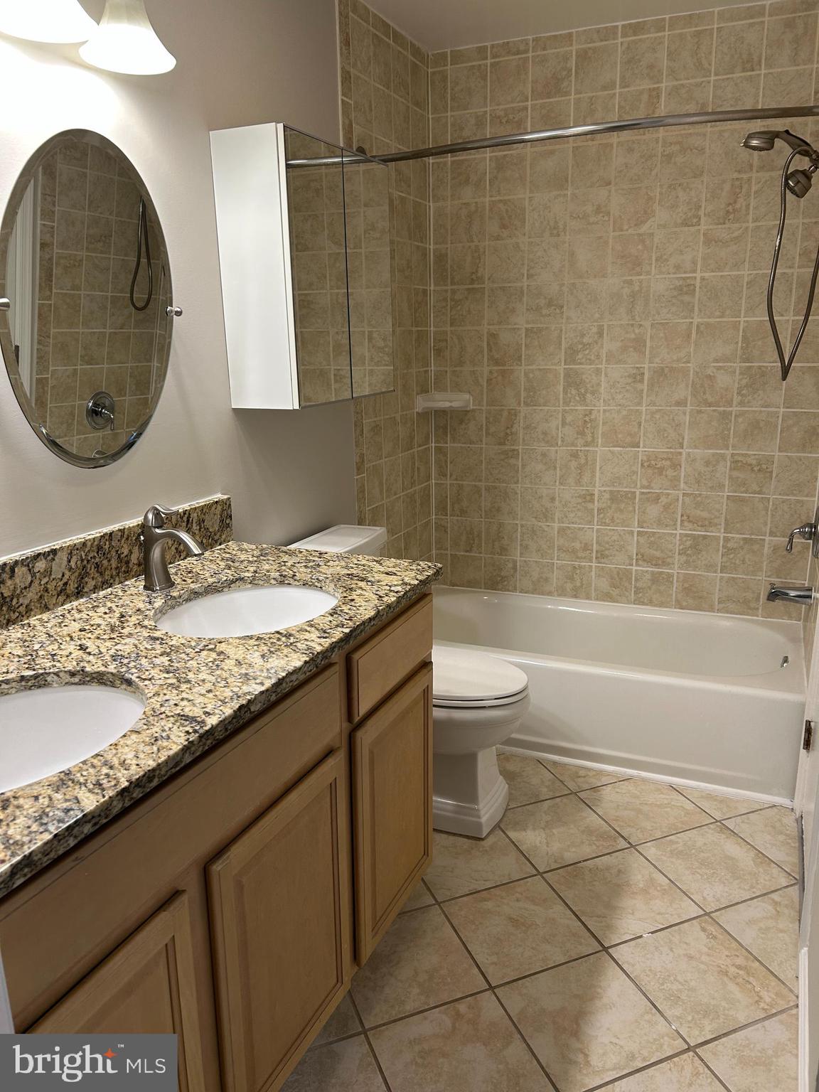 CARDINAL FOREST - Residential Lease