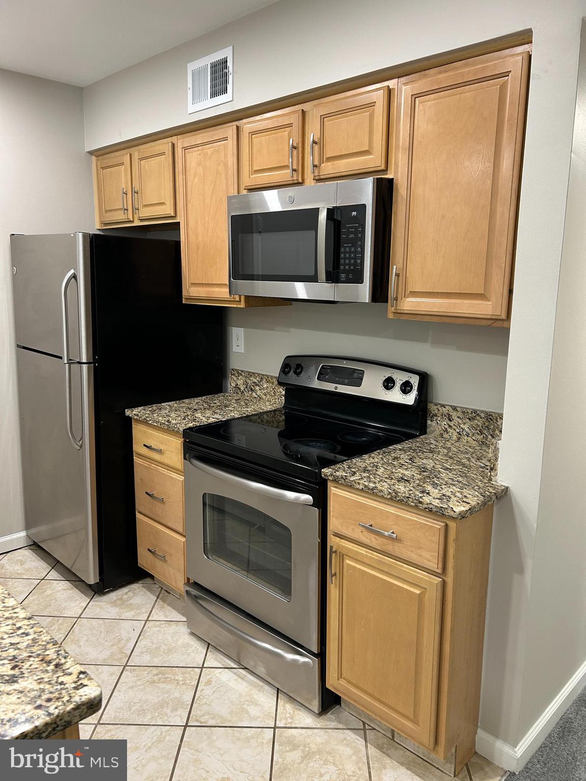 CARDINAL FOREST - Residential Lease