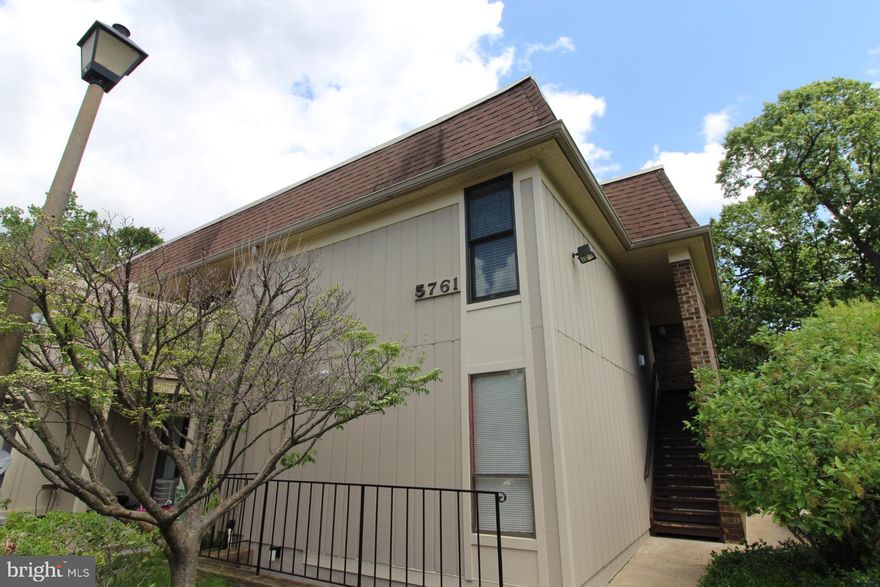 Must See 2BR w/New  W/D, updated windows/door/bathroom/kitchen/HVAC.  Fresh Paint and New Carpet.  Conveniently located two miles from the VRE station & a quick bus ride from Springfield Metro or direct bus service to Pentagon.  Just a hop, skip & a jump from practically everything!  Enjoy 2 pools/4 tennis courts/4 playgrounds/2 clubhouses/a multi purpose area/sauna/boat storage/other amenities!