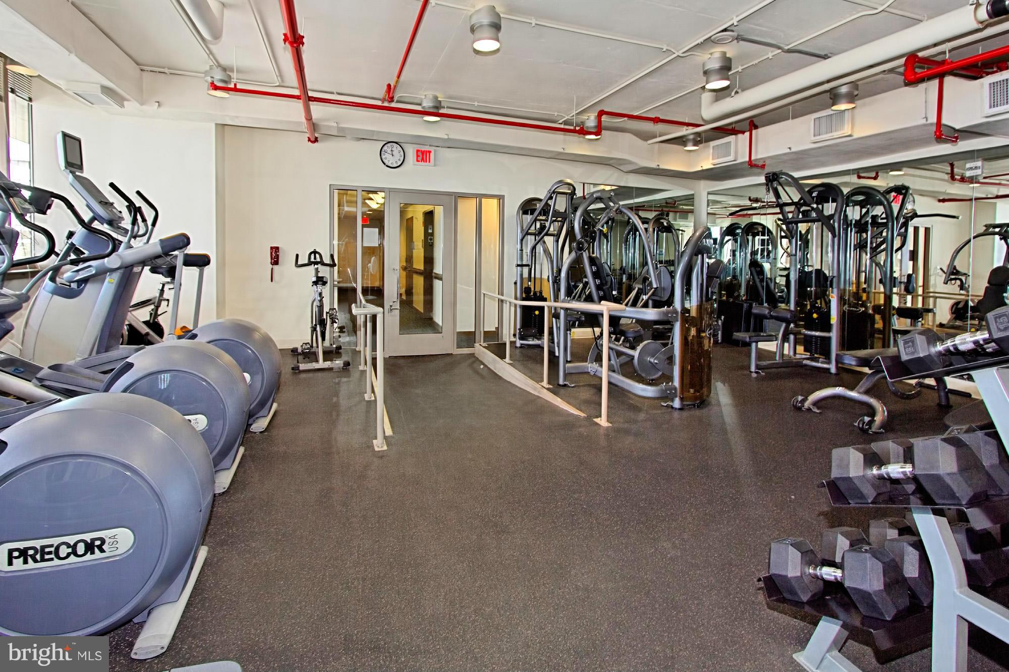 LIBERTY CENTER - Residential Lease