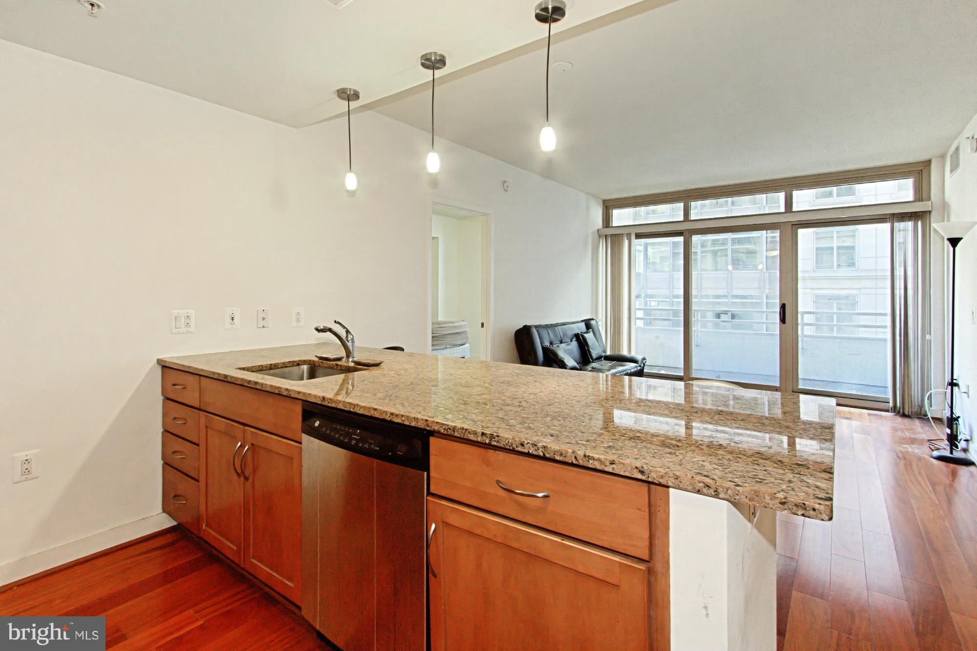 LIBERTY CENTER - Residential Lease