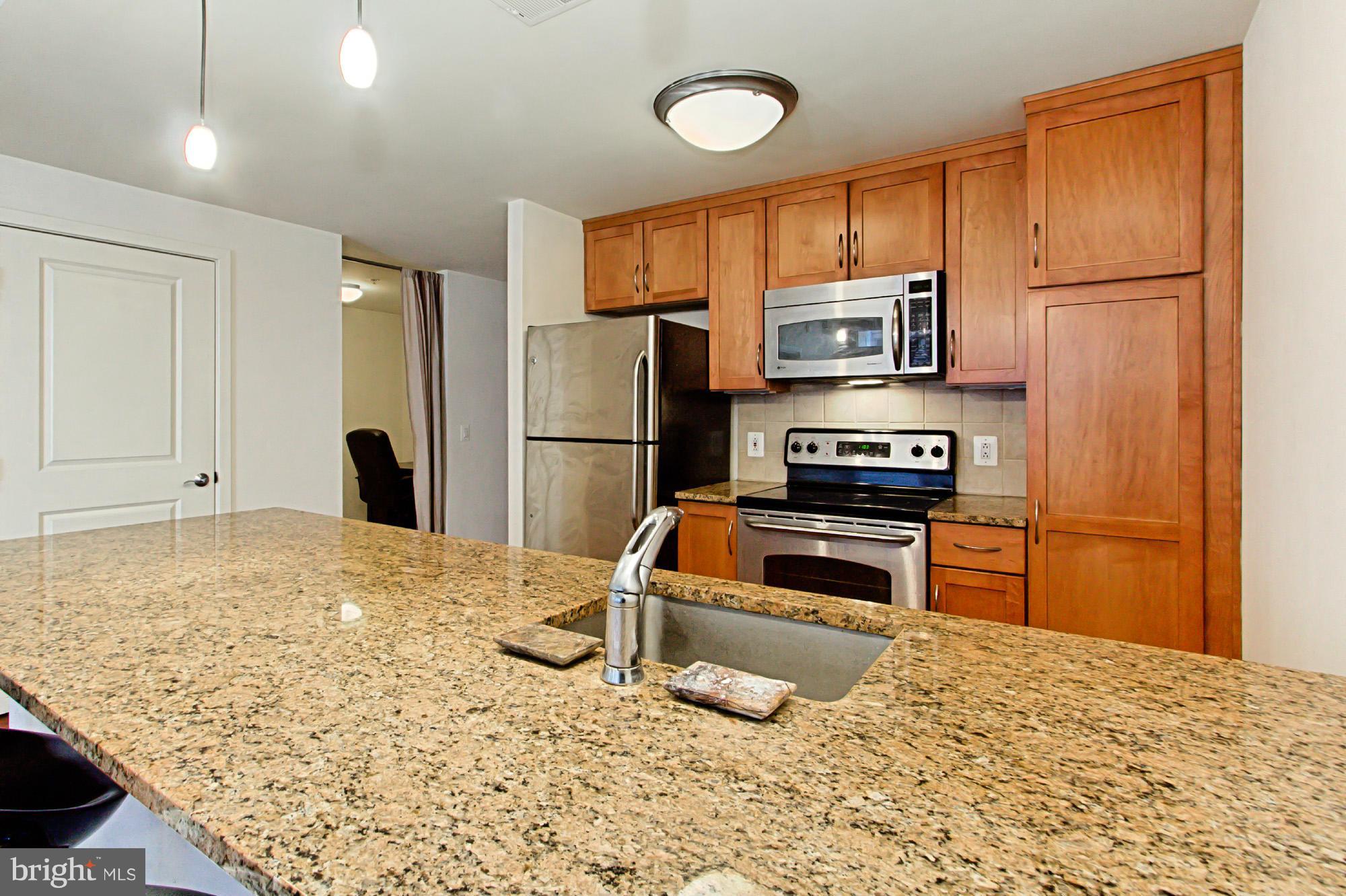 LIBERTY CENTER - Residential Lease