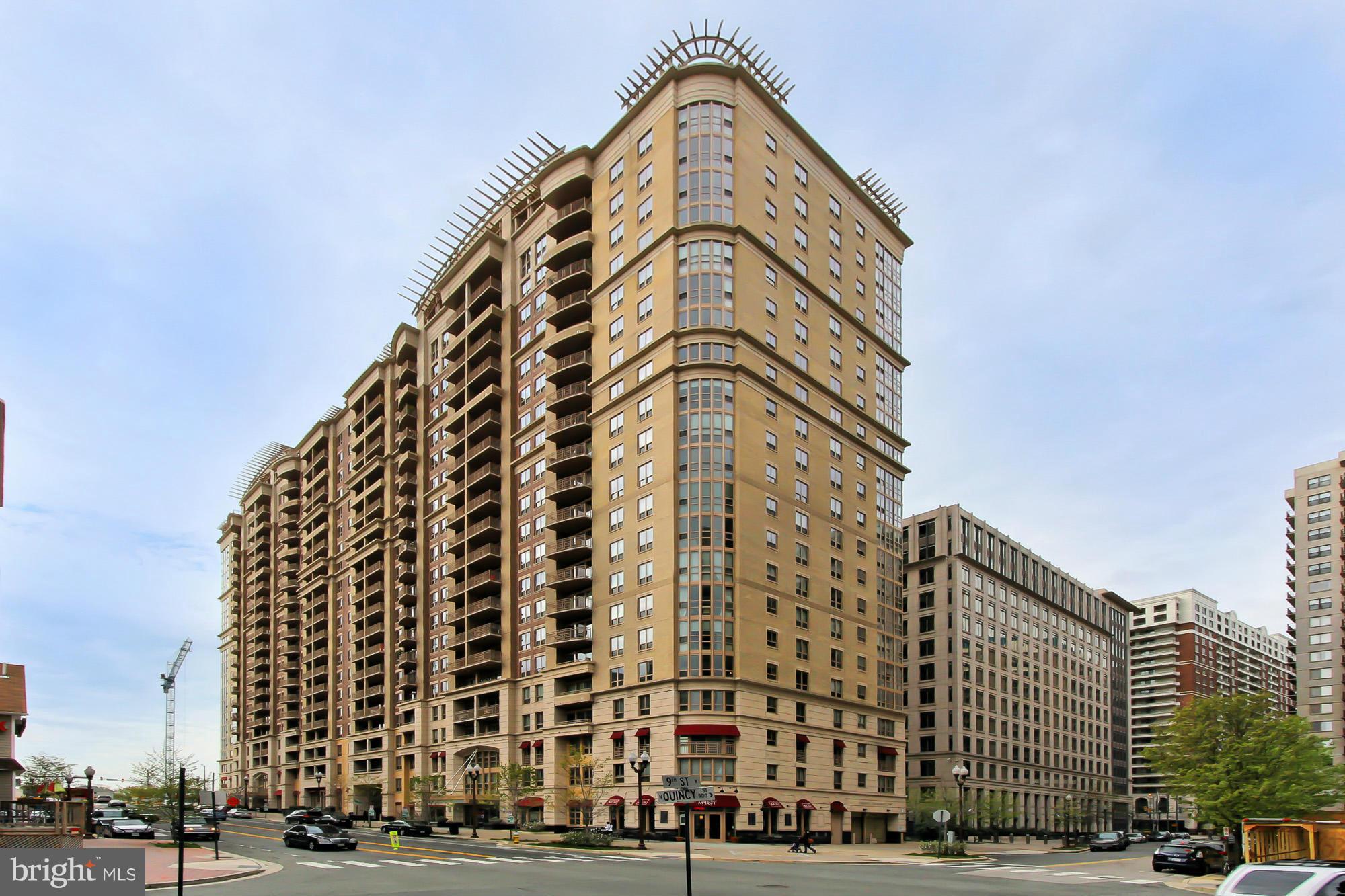 LIBERTY CENTER - Residential Lease