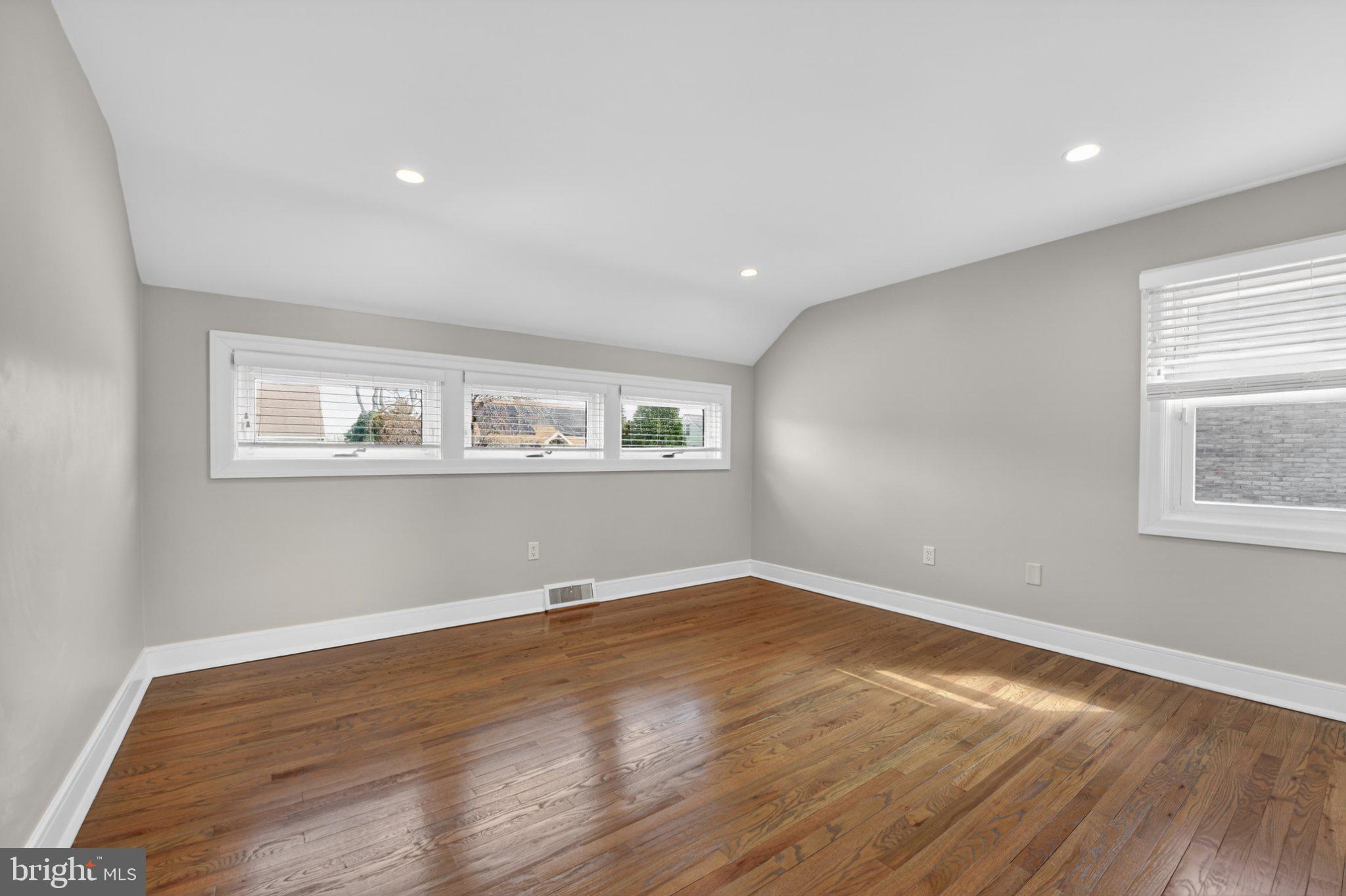 SHILLINGTON - Residential