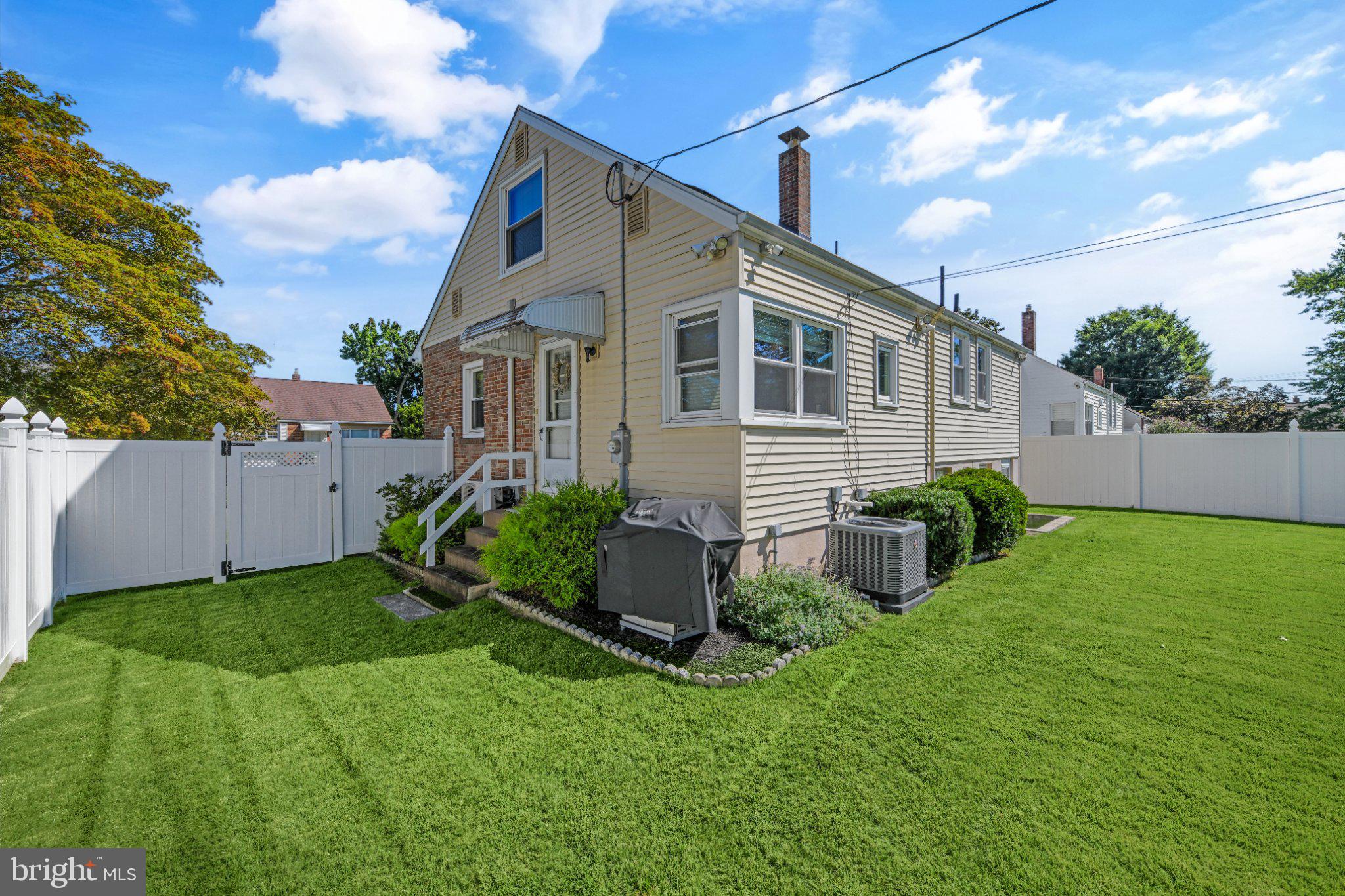 SHILLINGTON - Residential