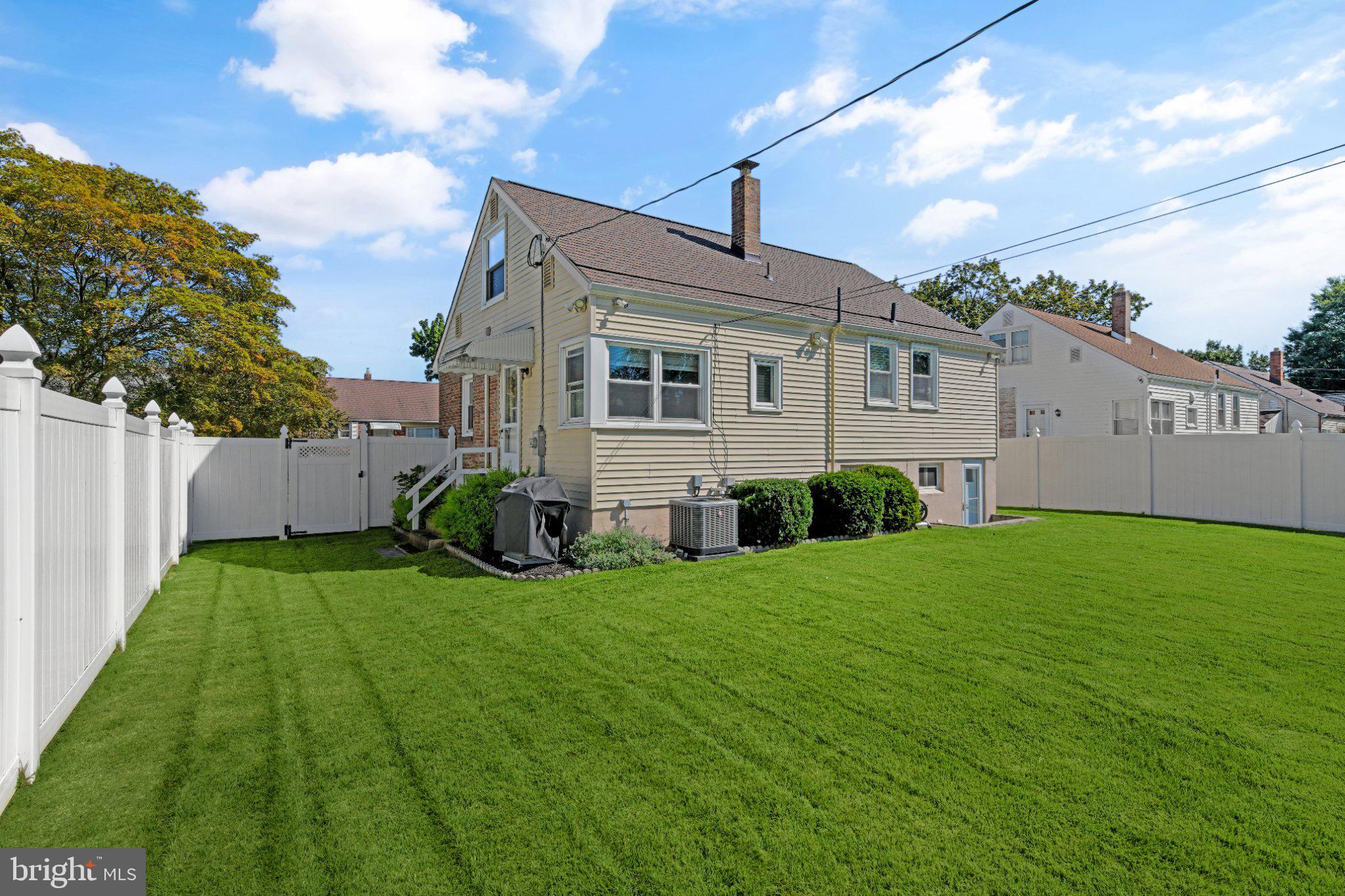 SHILLINGTON - Residential