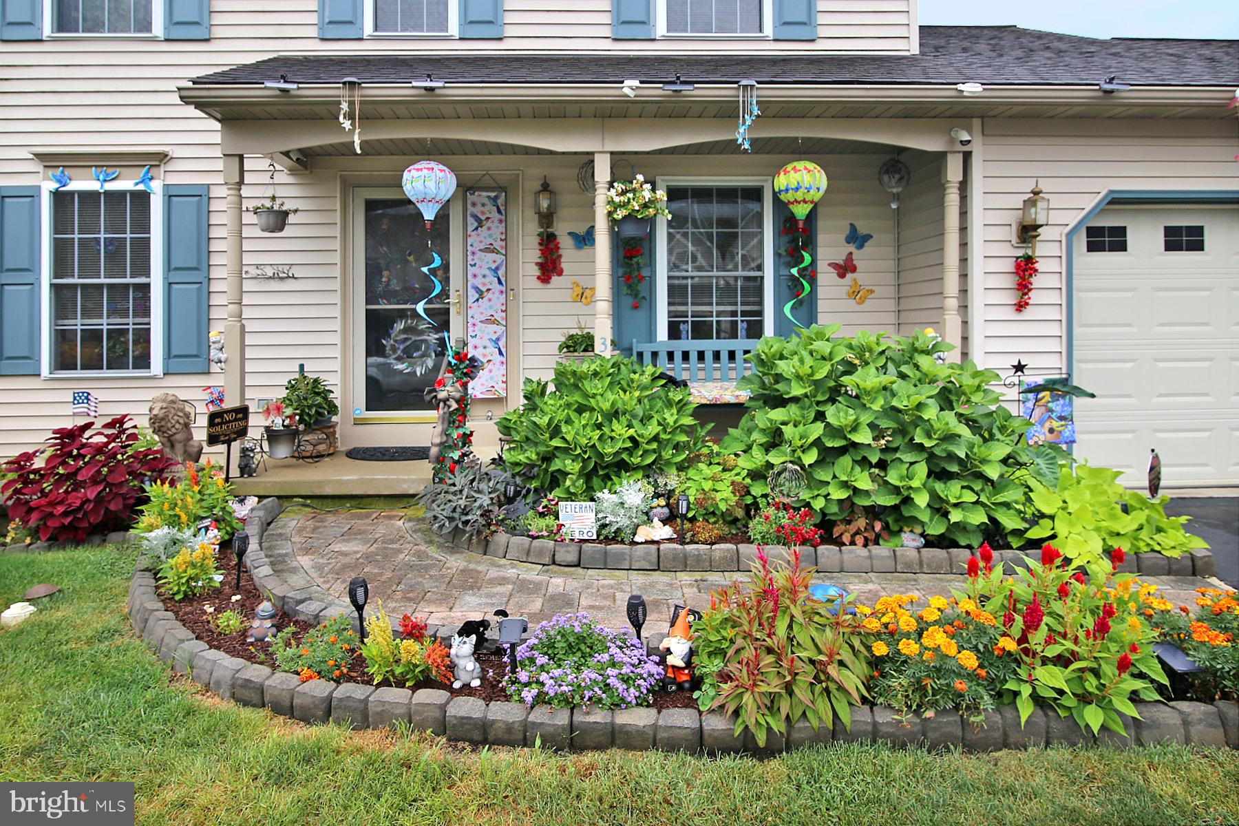 339 CAMBRIDGE LANE