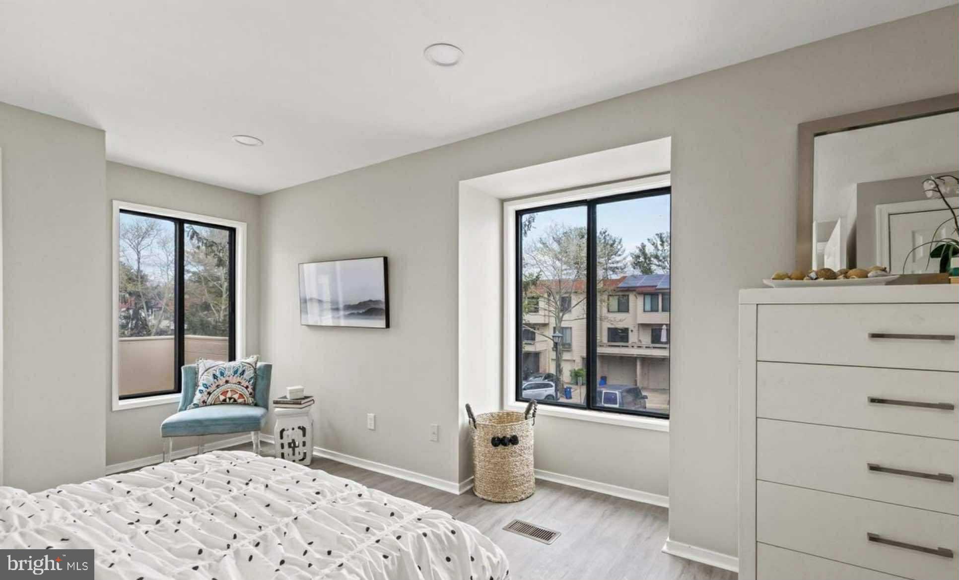 NATHANS HILL - Residential Lease